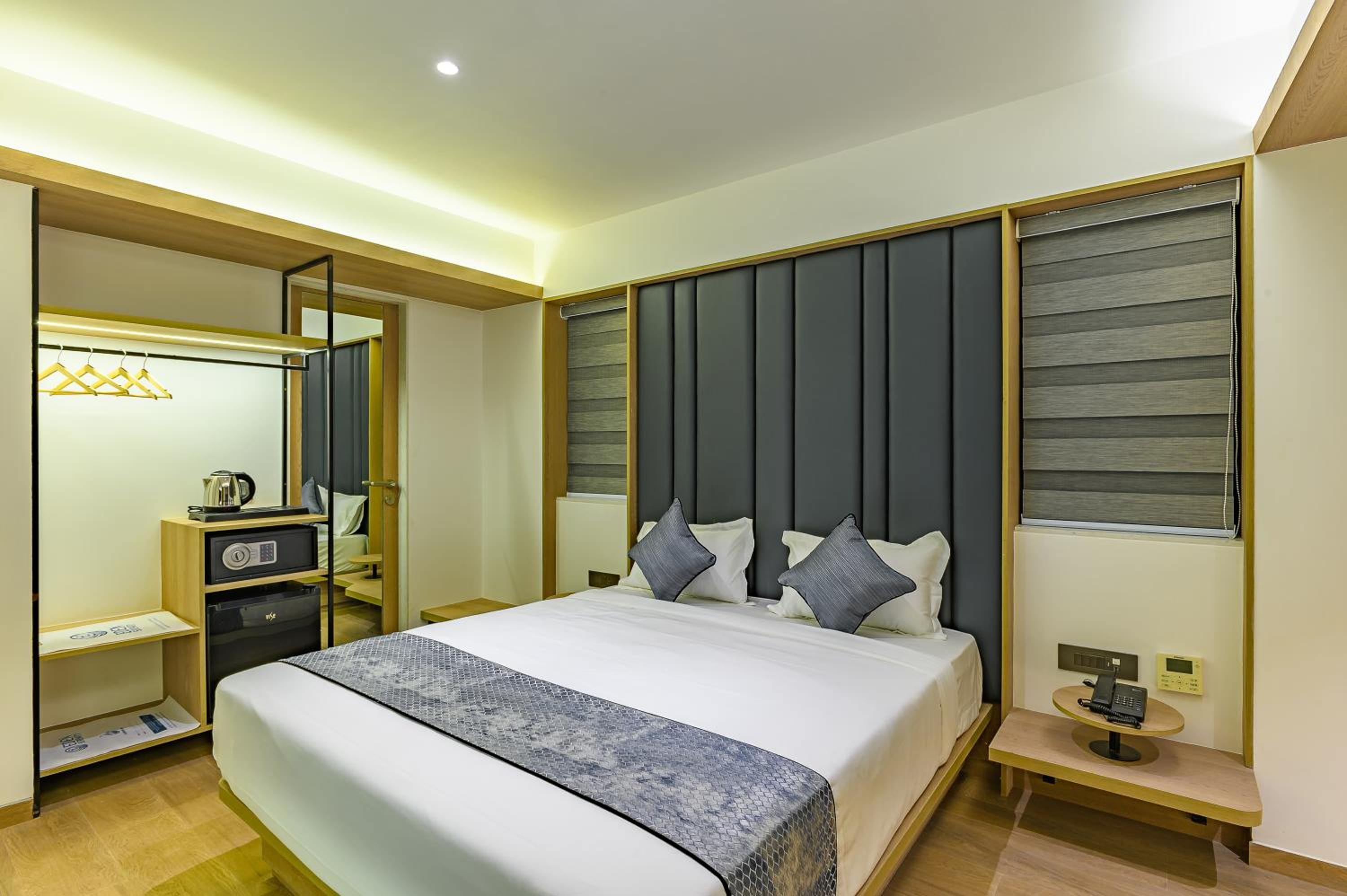 Platinum Room - Photo 1