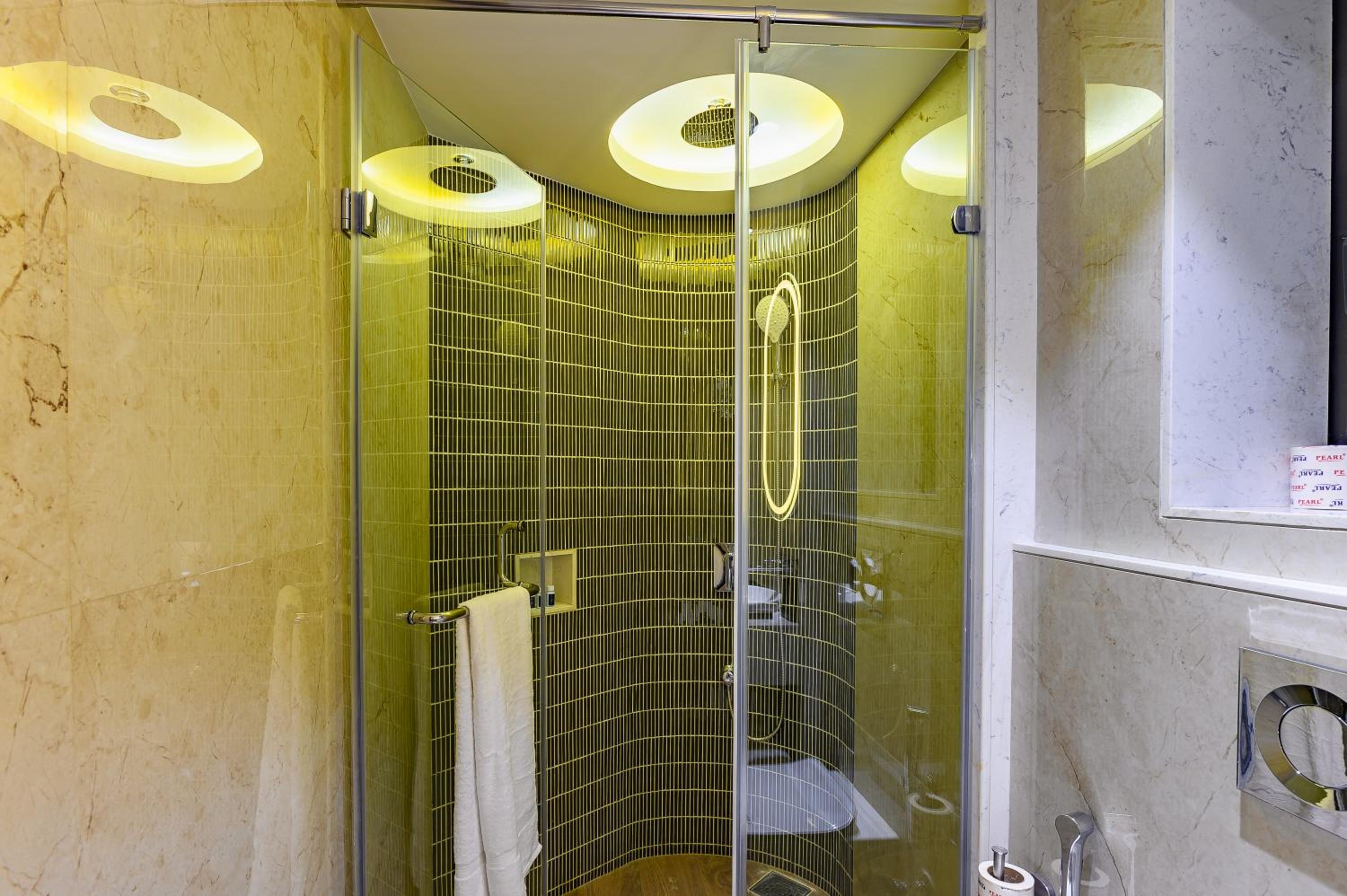 Platinum Room - Photo 6