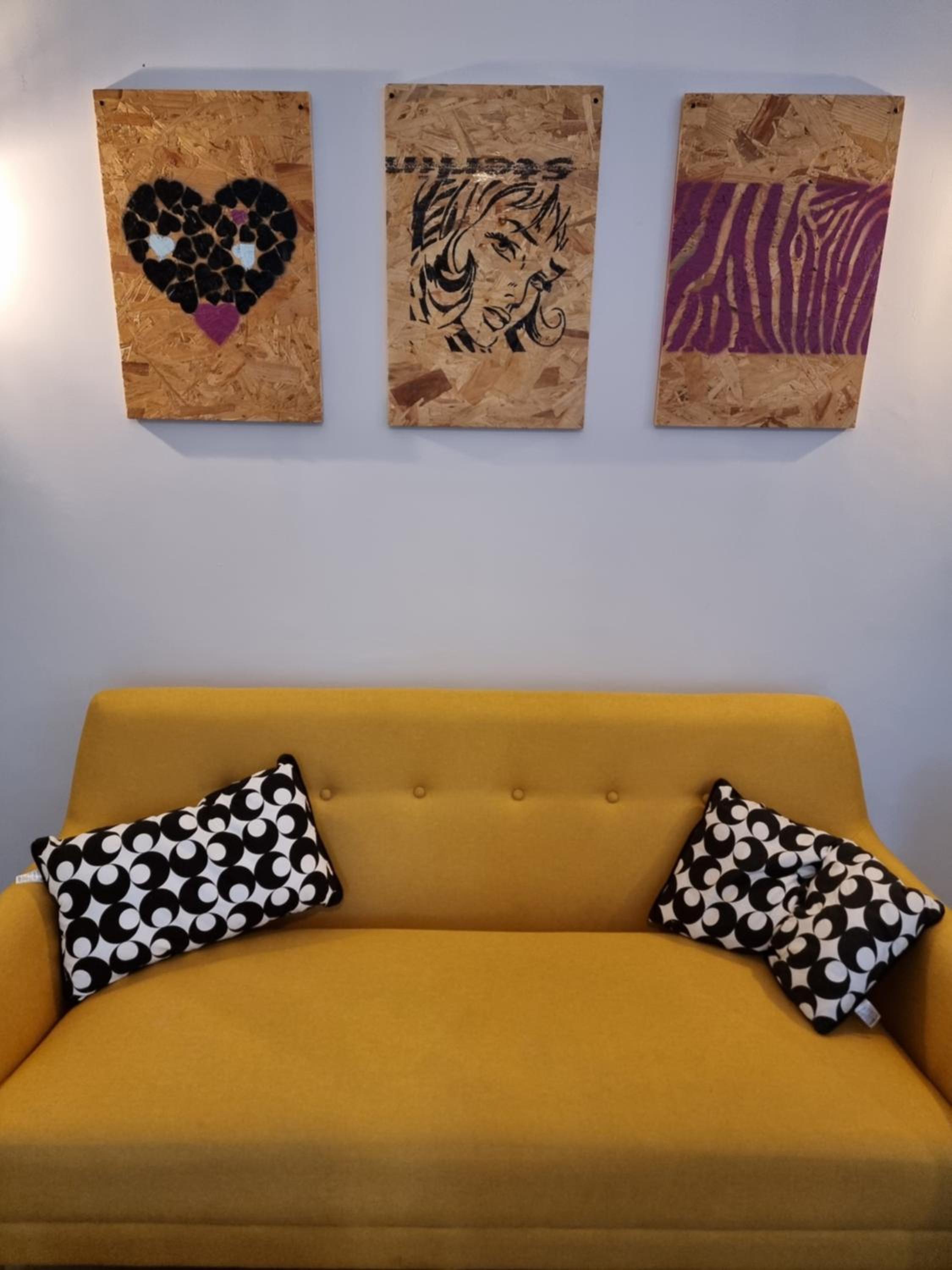 Three-Bedroom Apartment photo 2