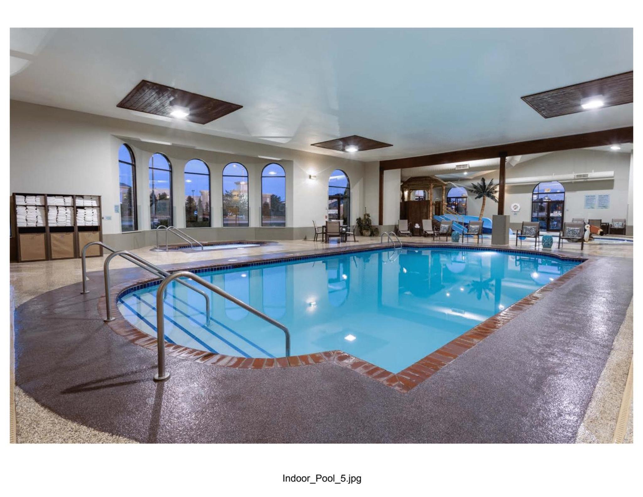 Deluxe King Room - Mobility Access/Non-Smoking