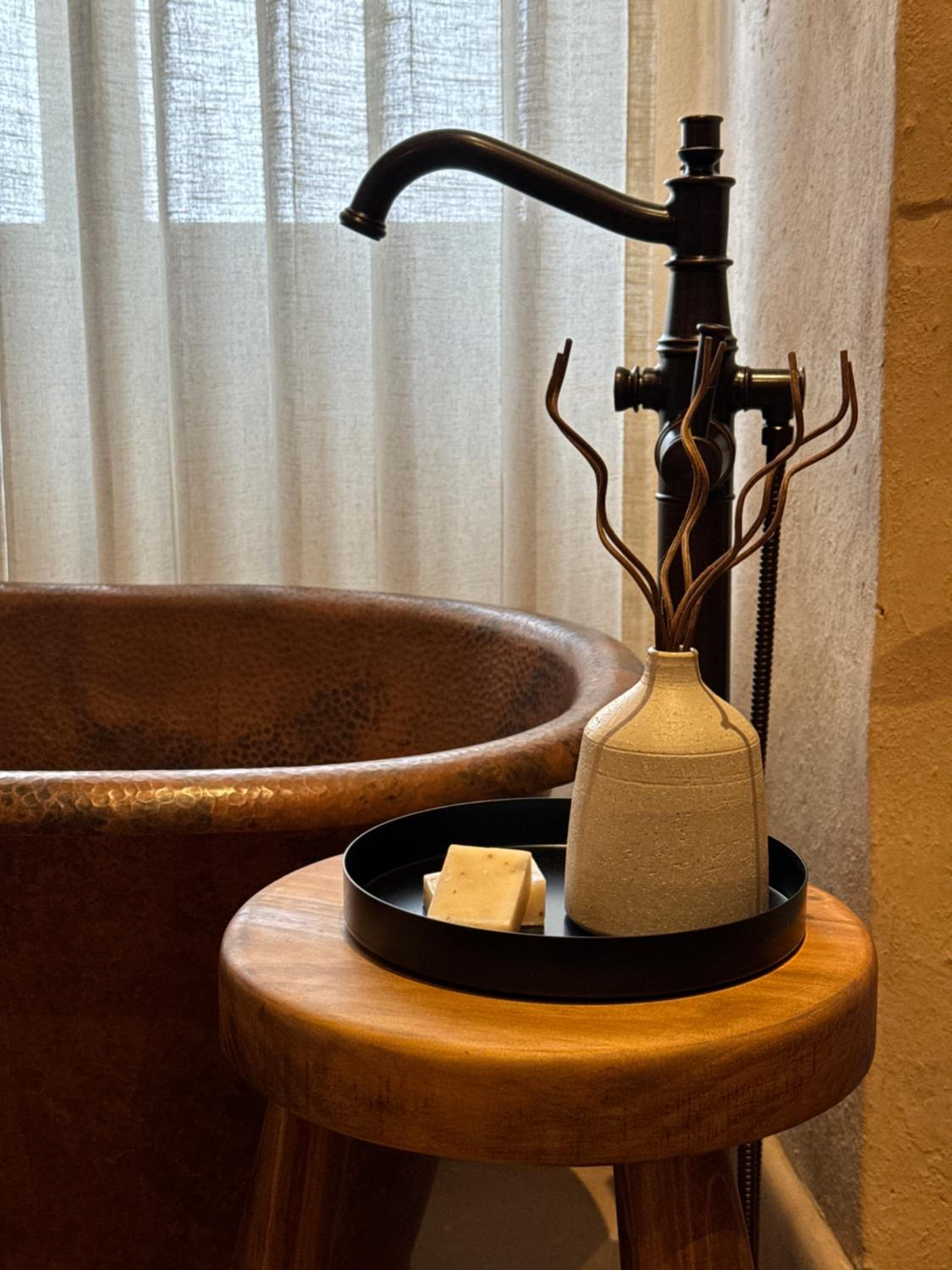 Suite - Photo 2