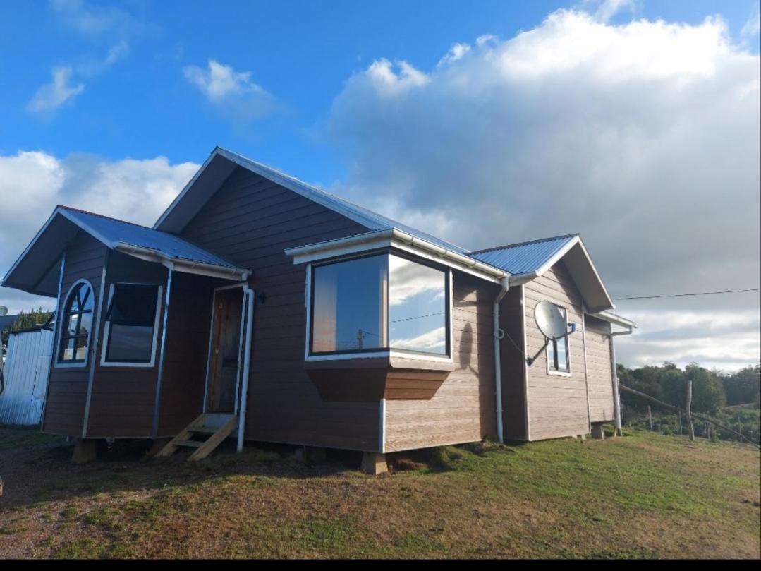 Three-Bedroom House photo 2
