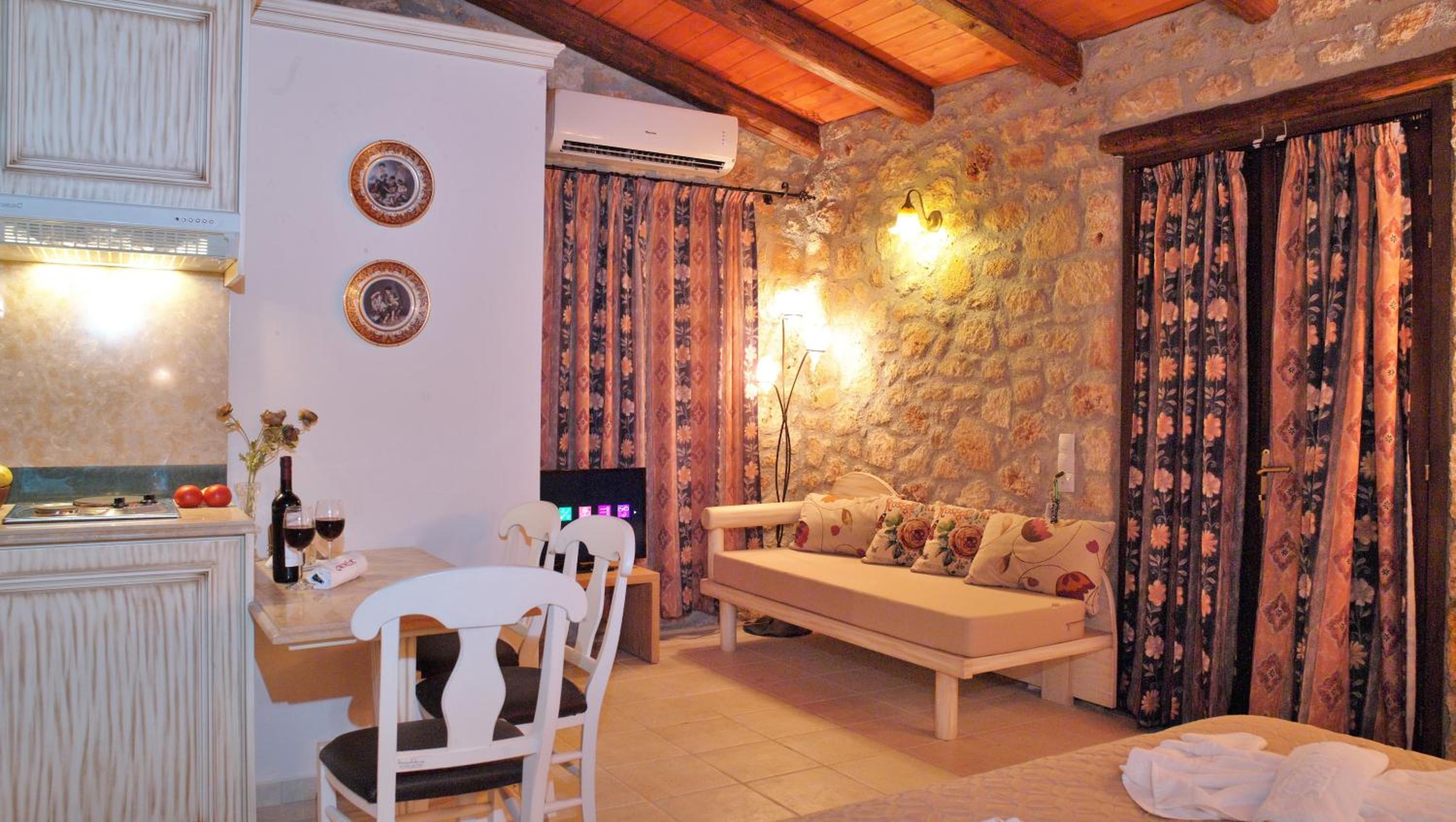 Studio with Terrace photo 2