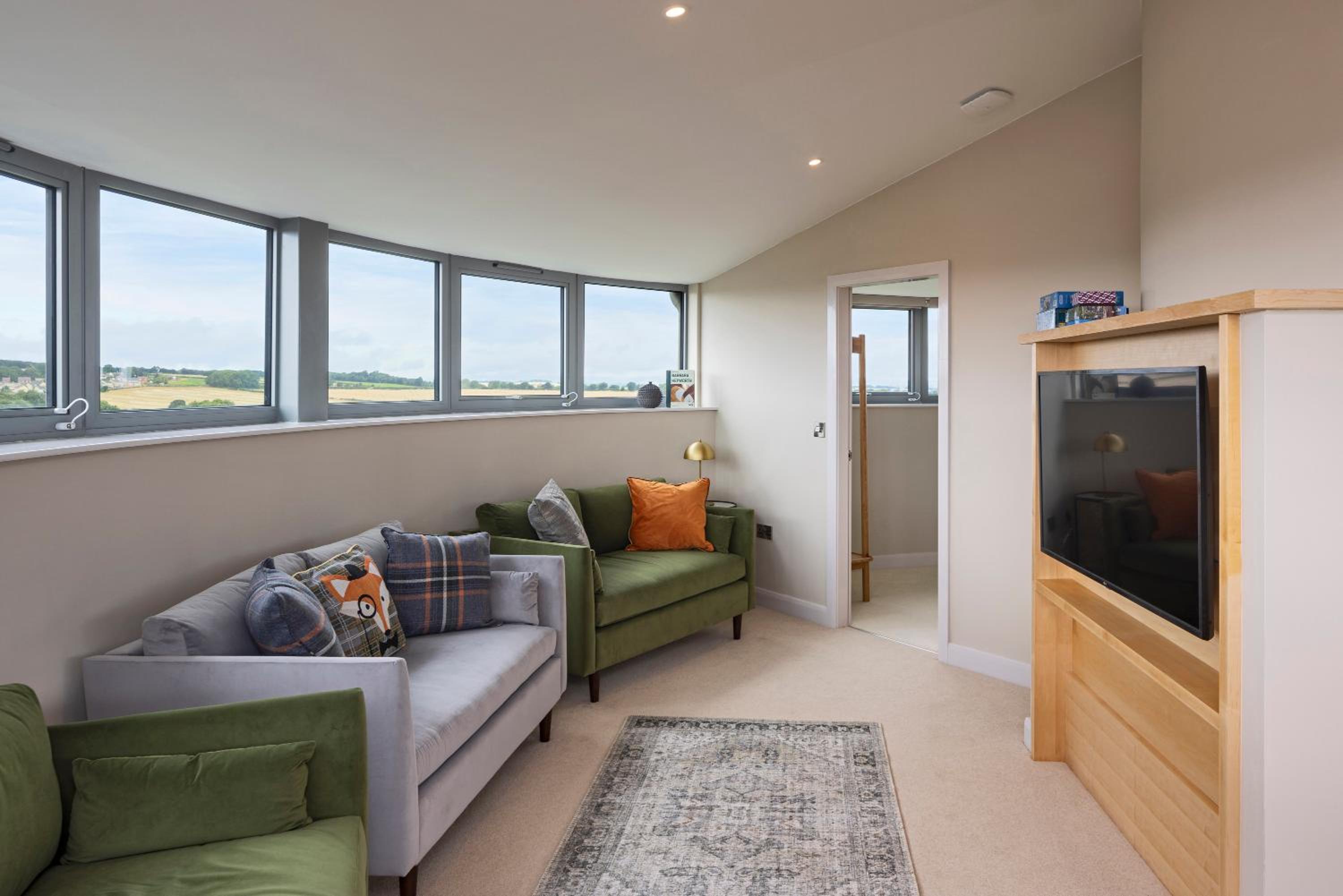Four-Bedroom House photo 1