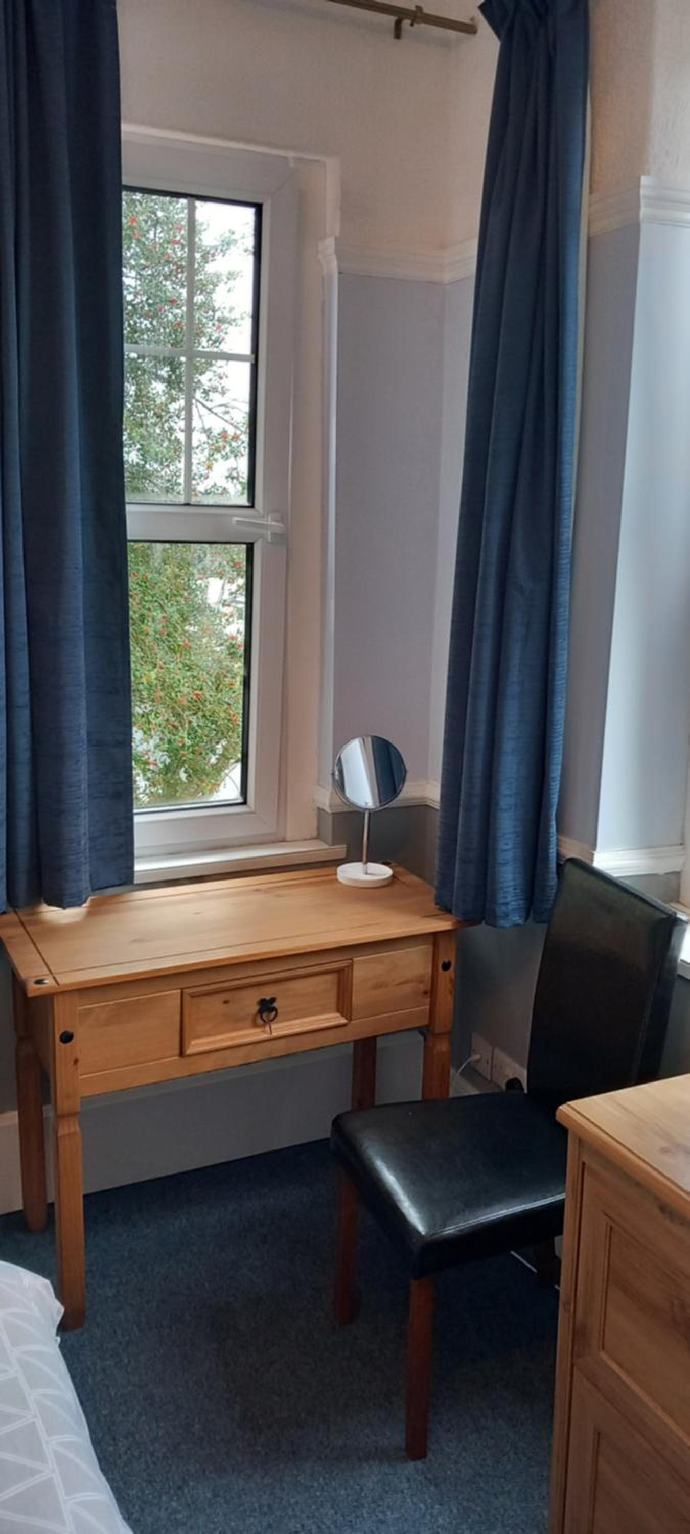 Double Room - Photo 6