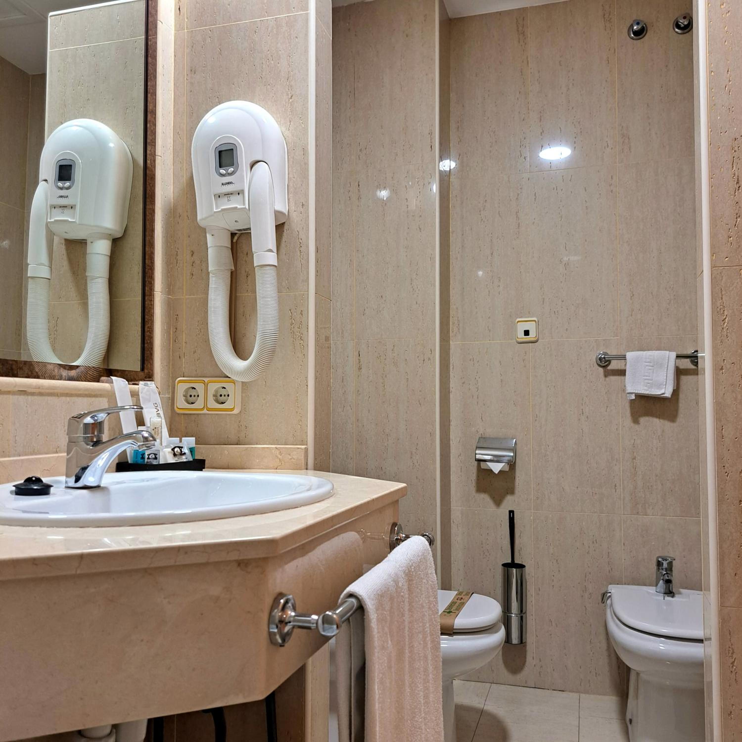 Double Room - Photo 4