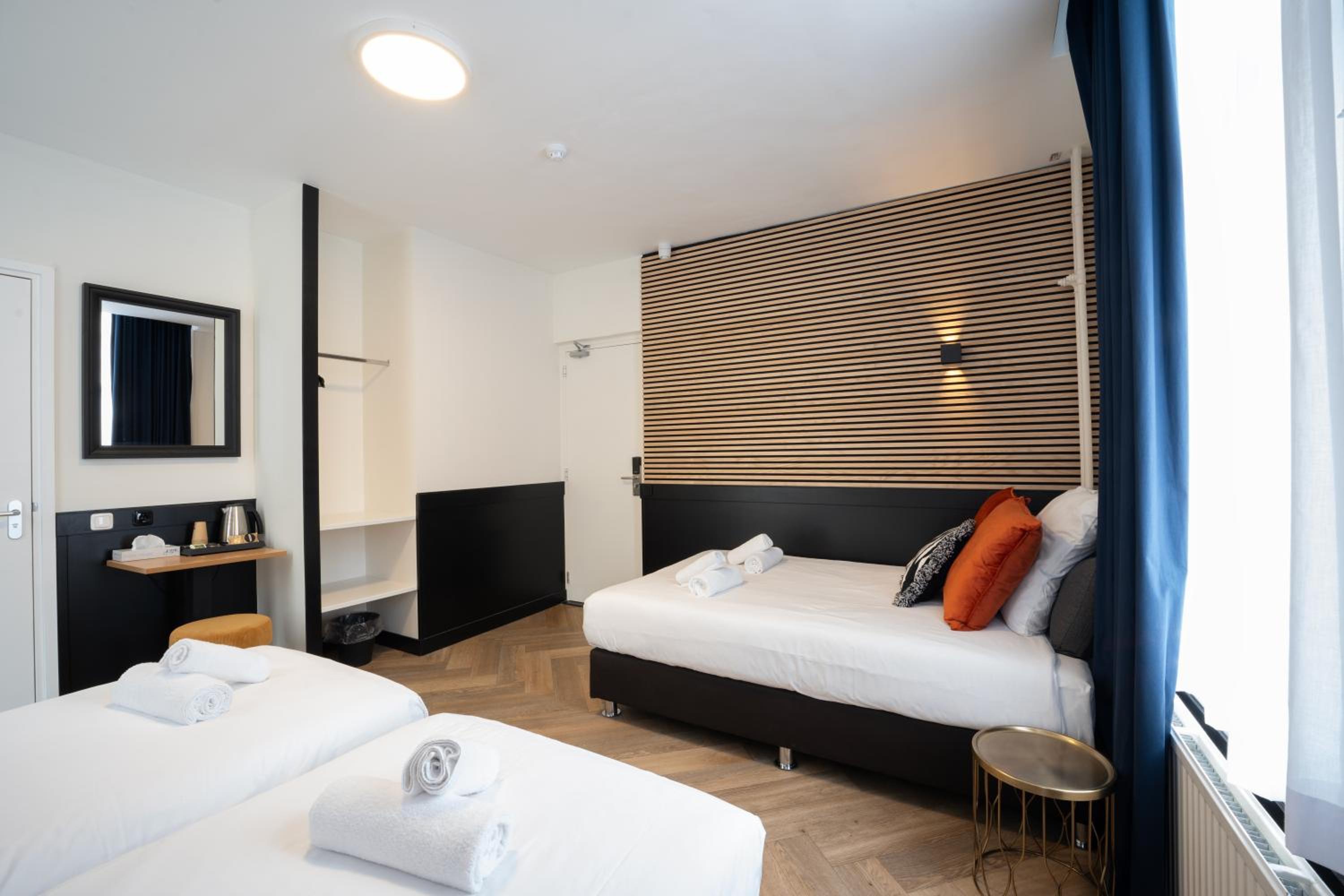 Cozy Triple Room