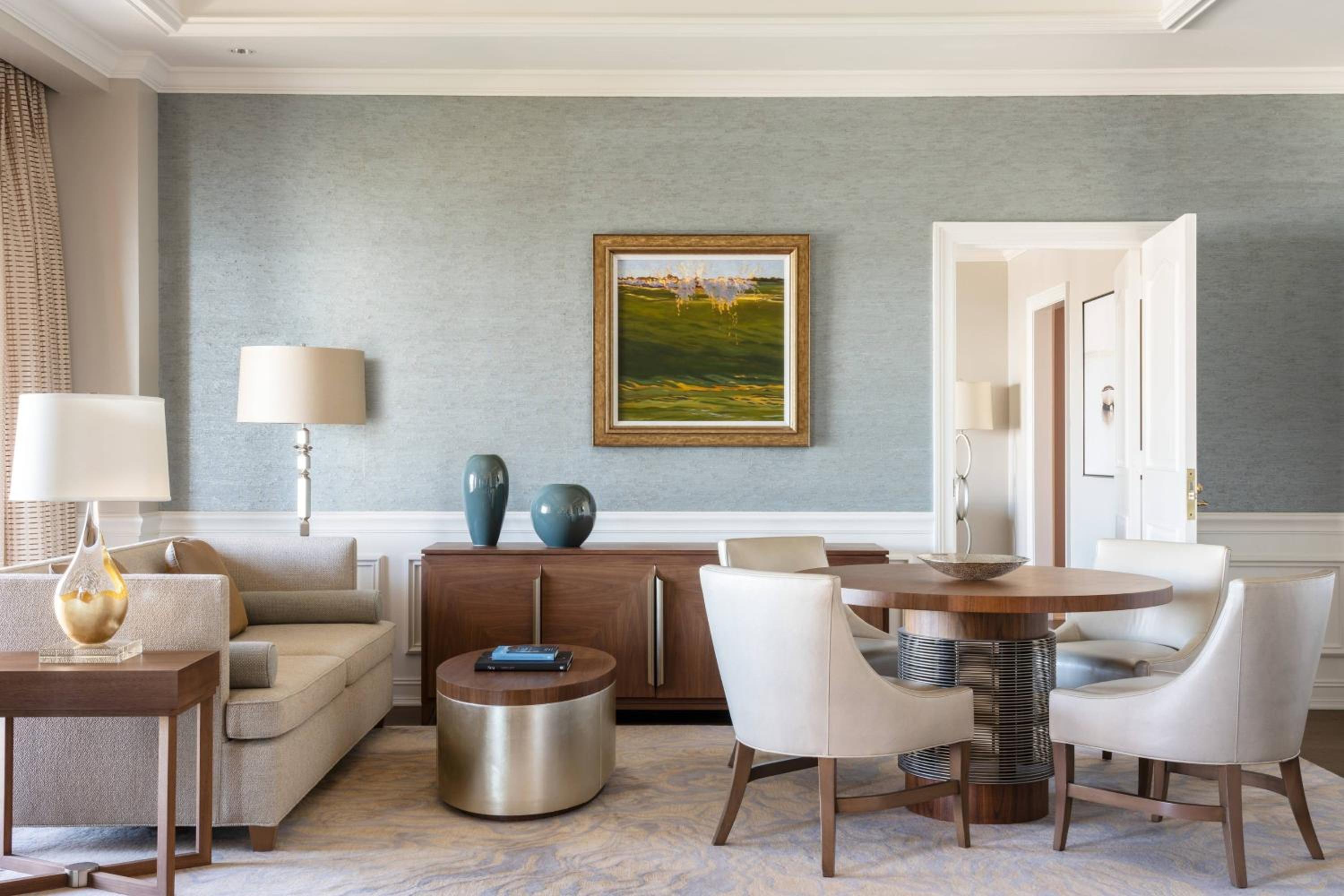 Ritz-Carlton Suite, Club Level, 1 Bedroom Suite, 1 King - Photo 5