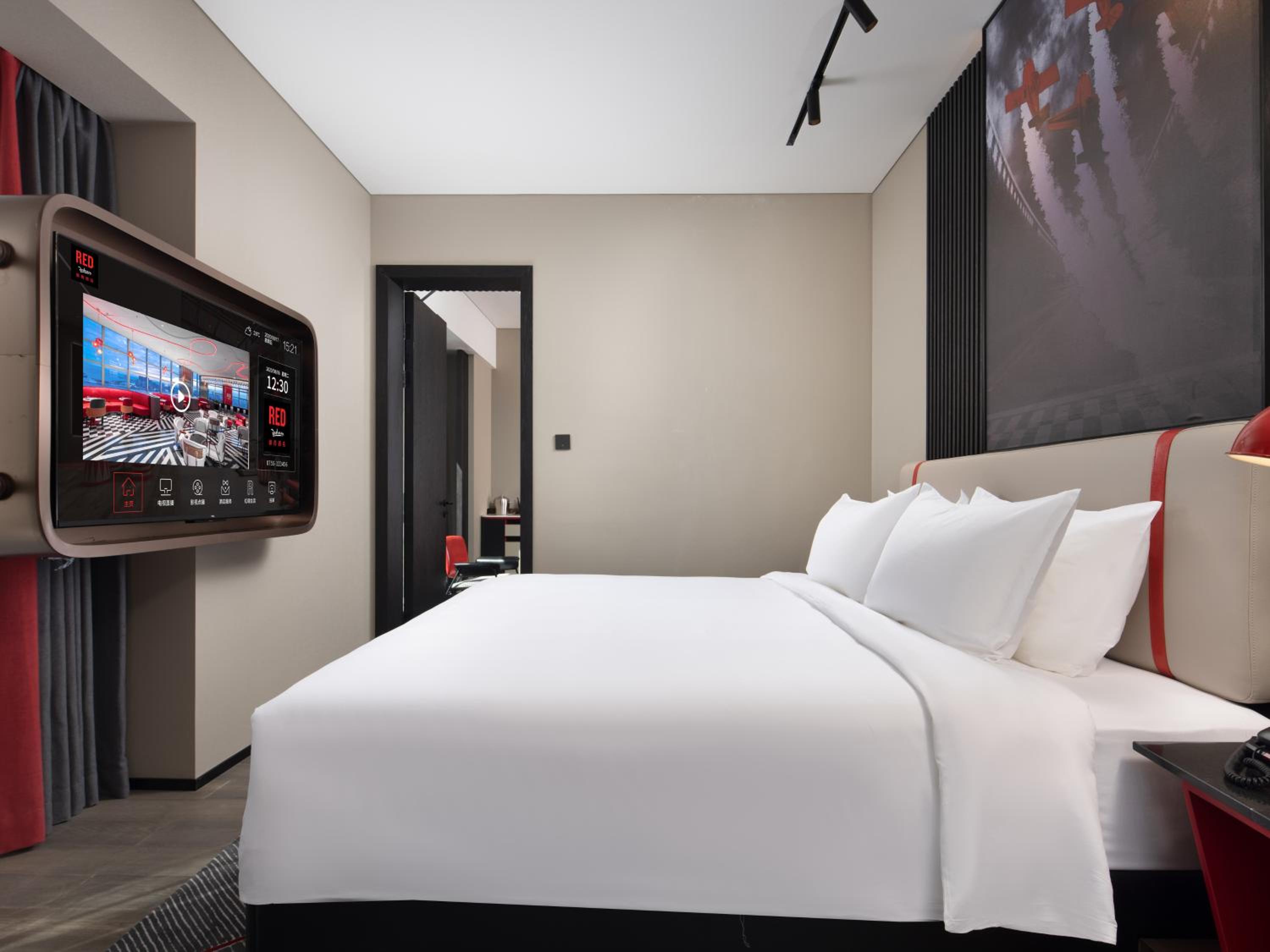Executive Suite - Photo 8