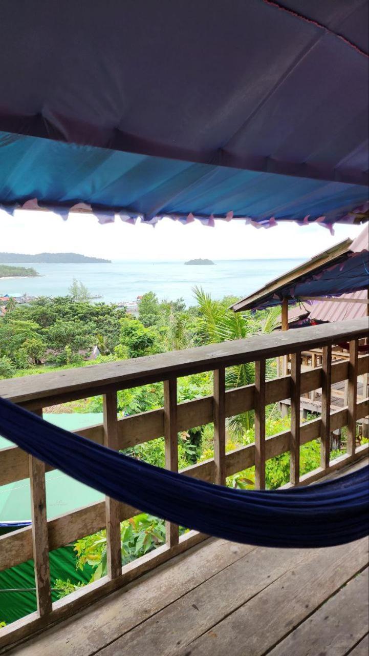 Bungalow with Sea View photo 3