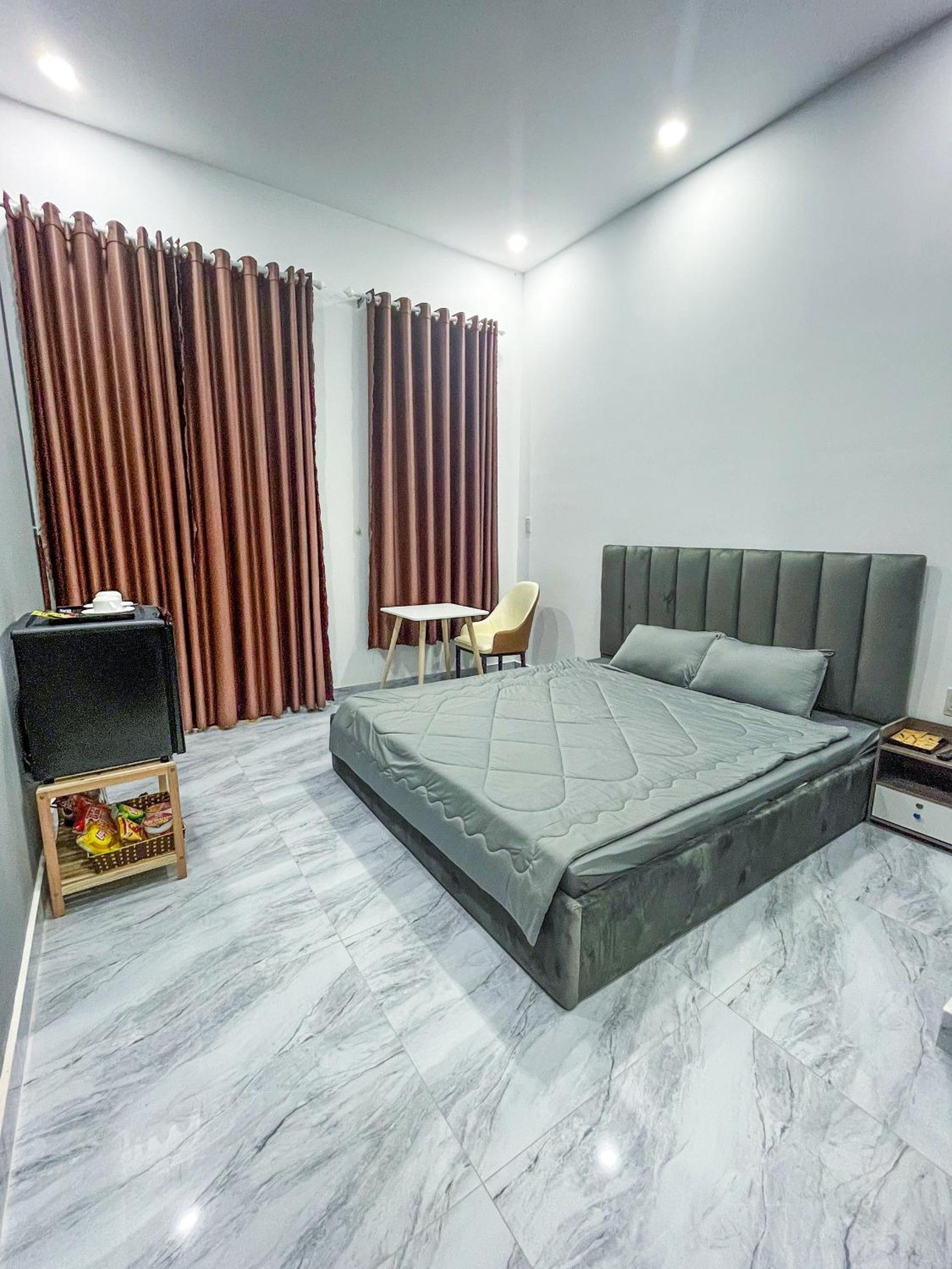 Deluxe Double Room with Balcony - Photo 14