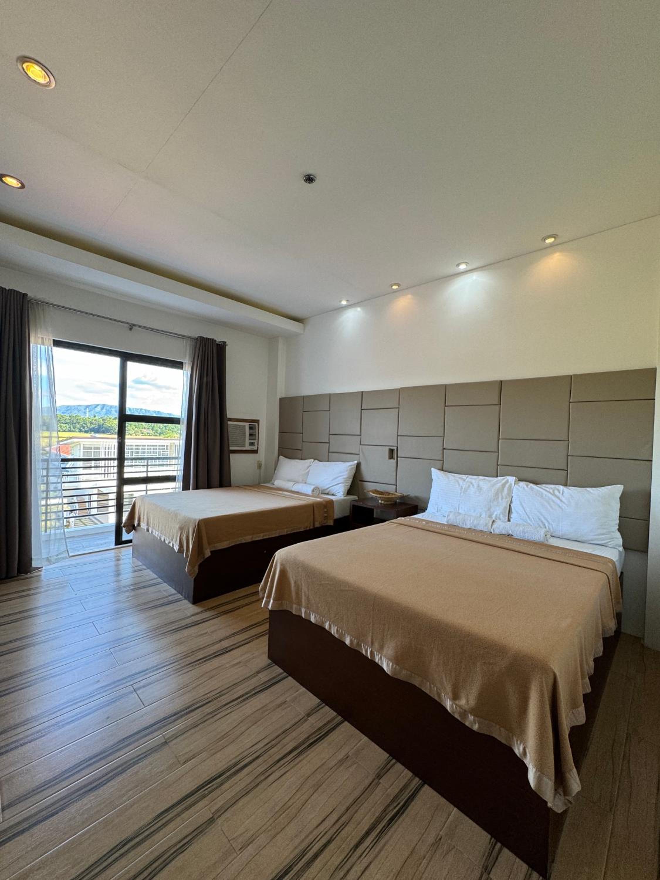 Deluxe Quadruple Room photo 1