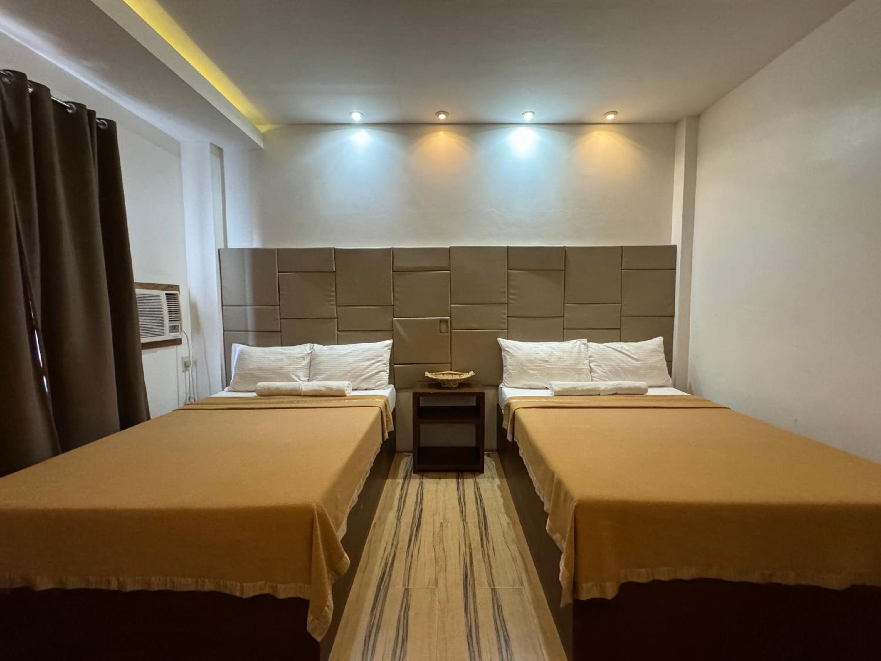 Deluxe Quadruple Room photo 2