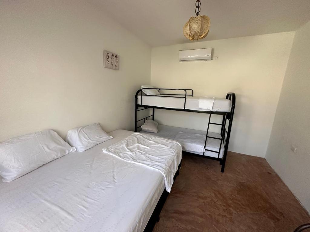 Quadruple Room With Private Bathroom photo 2