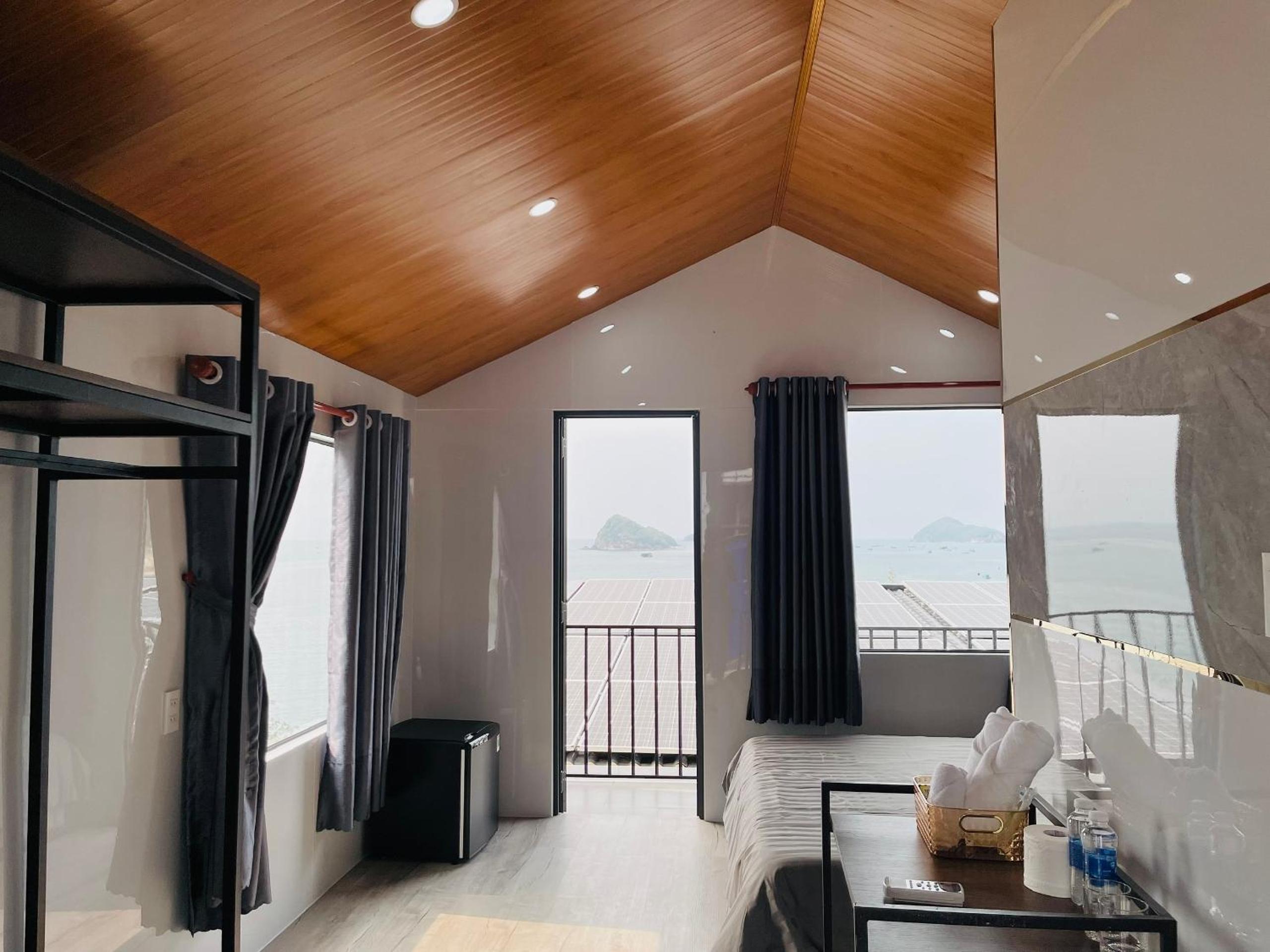 Deluxe Double Room With Balcony And Sea View photo 1