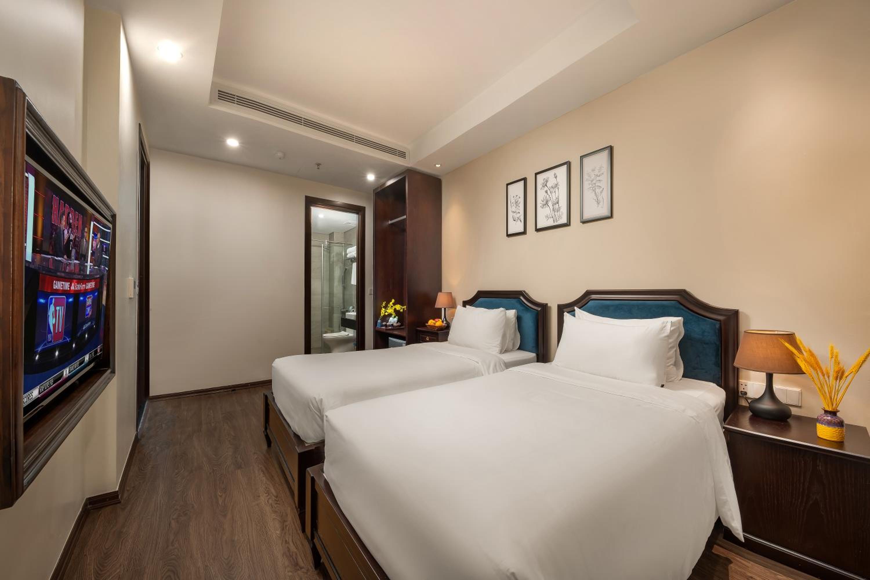 Deluxe Double or Twin Room