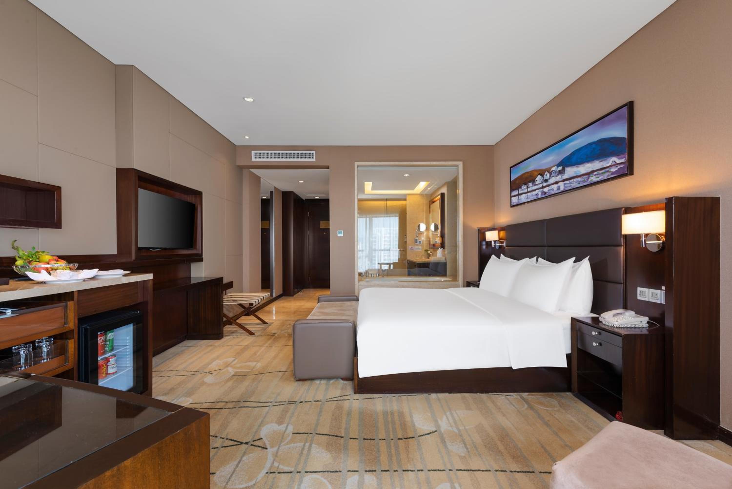 Standard King Room - Non-Smoking