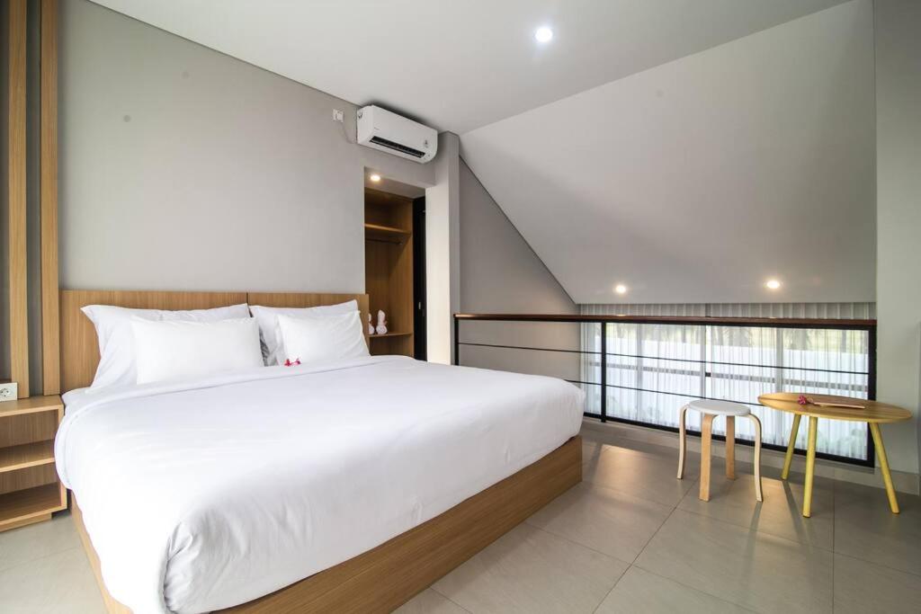 One-Bedroom Villa - Photo 12