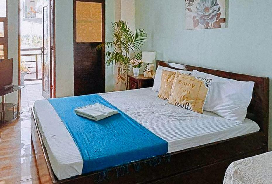 Standard Double Room - Photo 2
