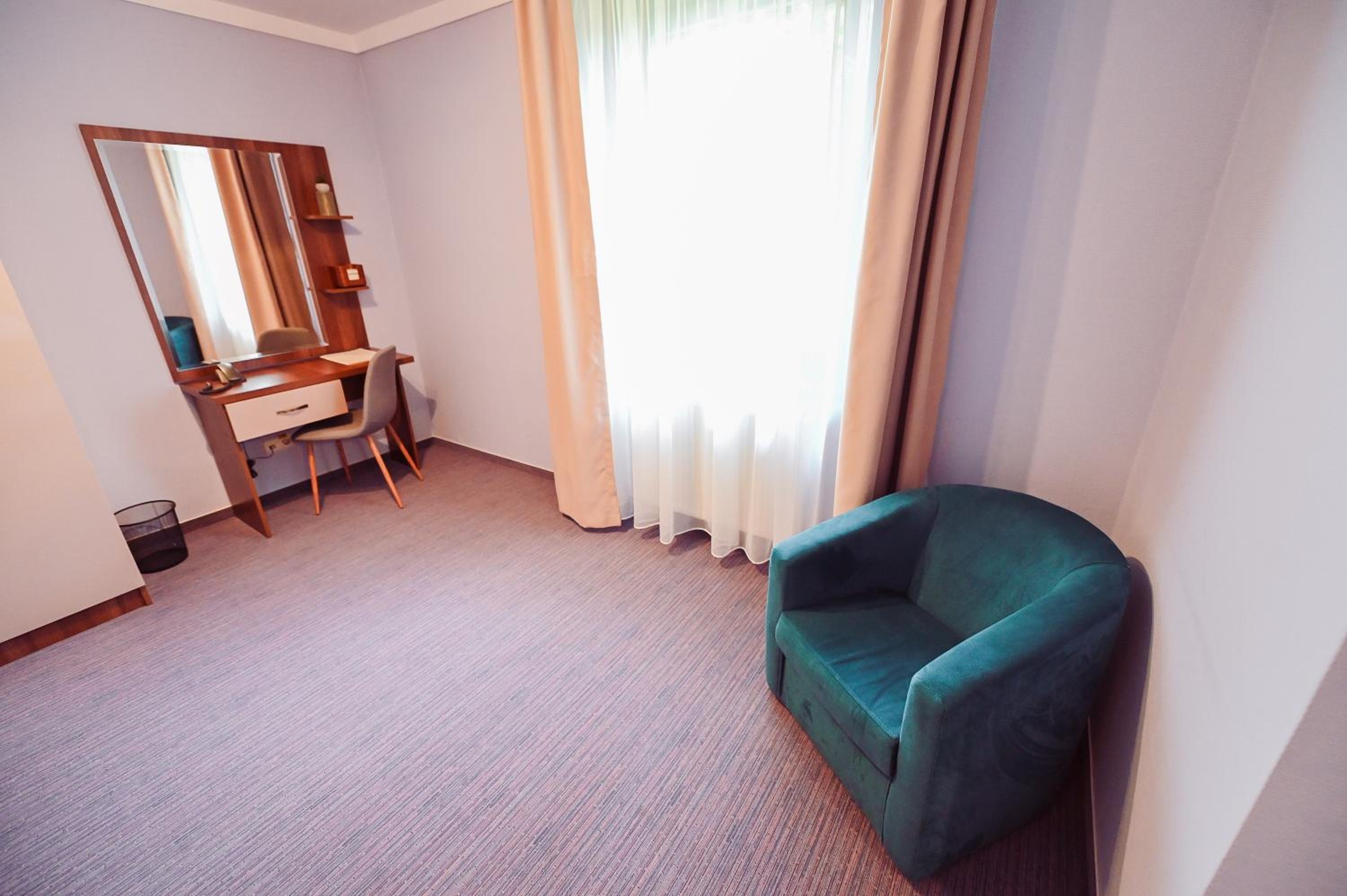 Superior Twin Room - Photo 5