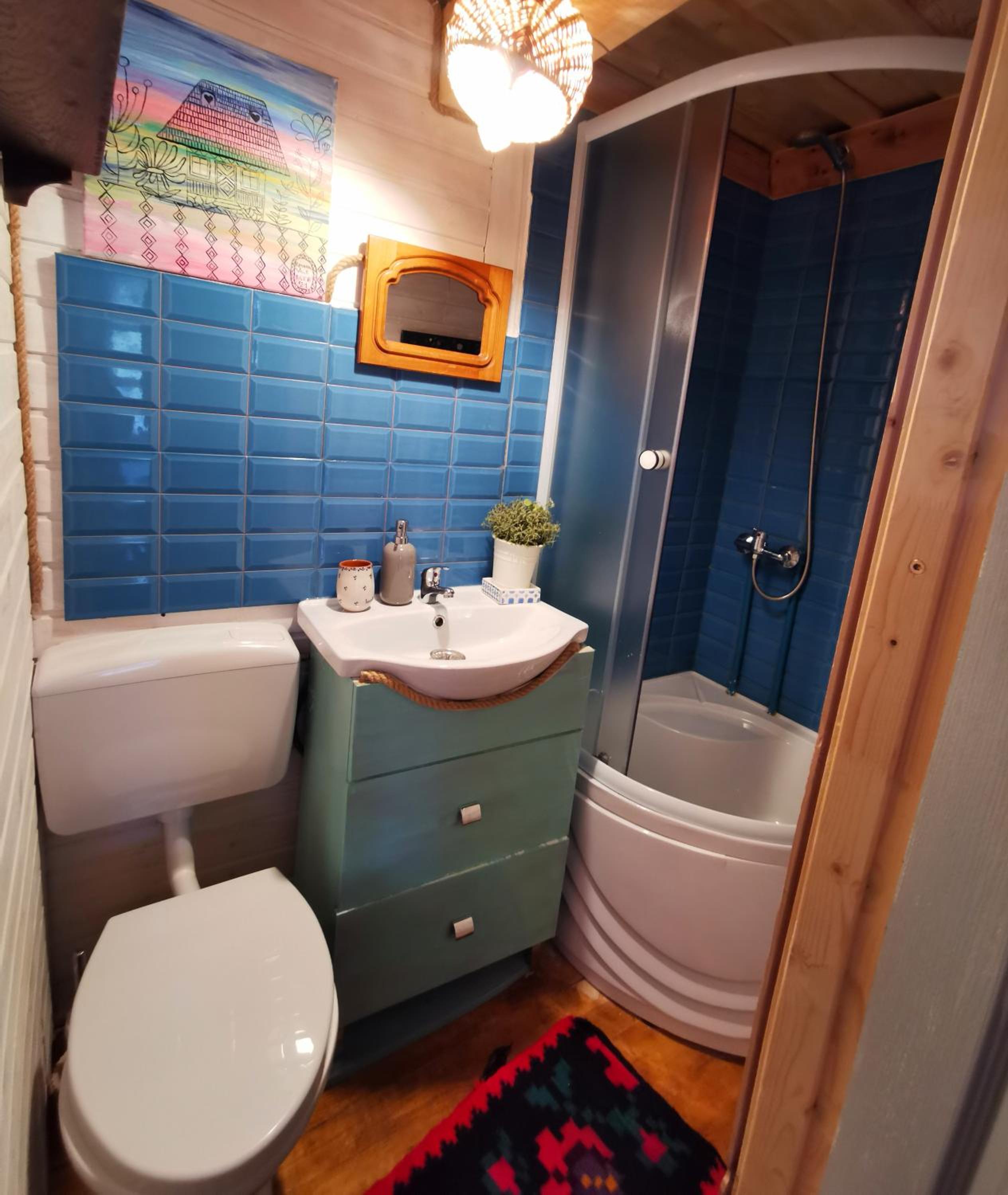 Two-Bedroom Chalet - Photo 10