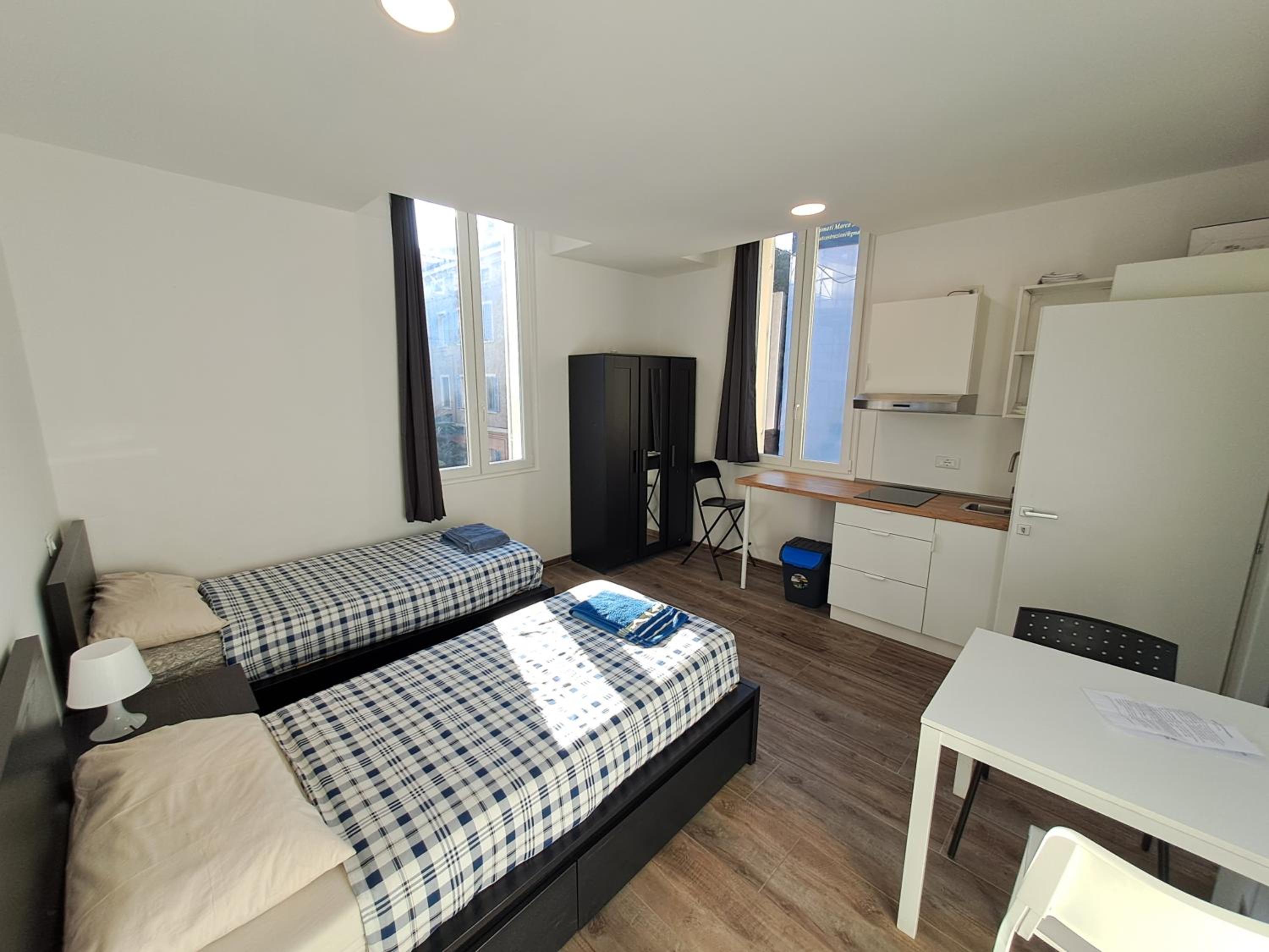 Large Double Or Twin Room photo 1