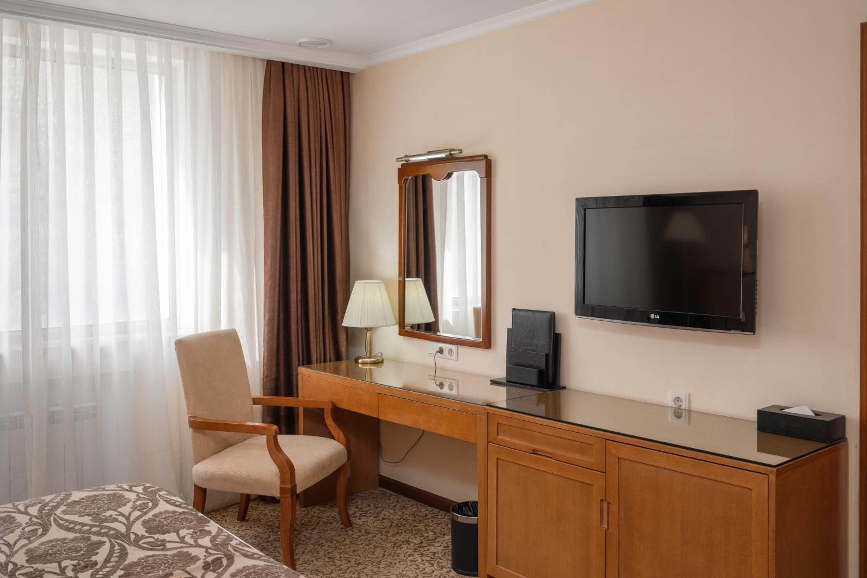 Family Suite - Photo 7