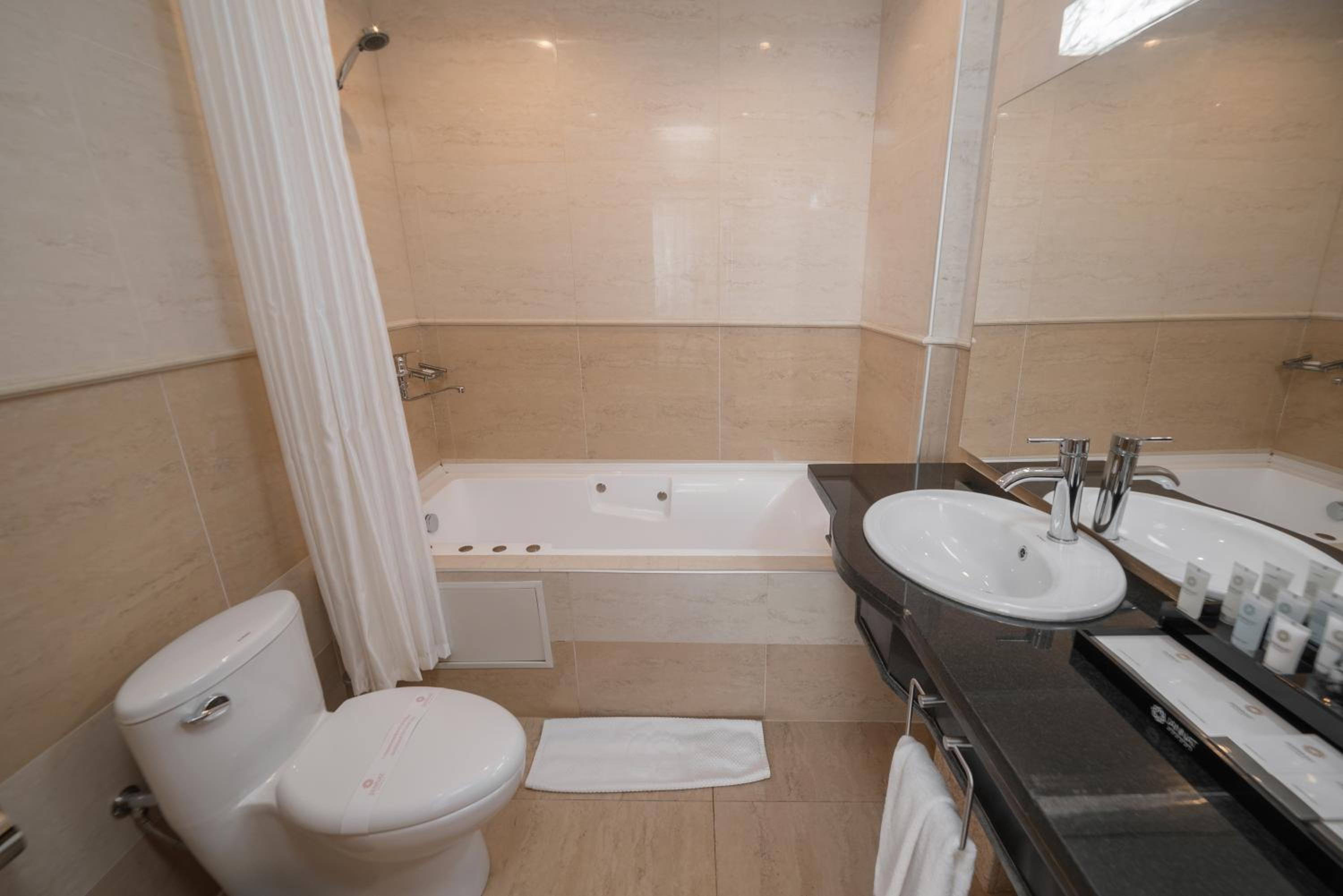Family Suite - Photo 3