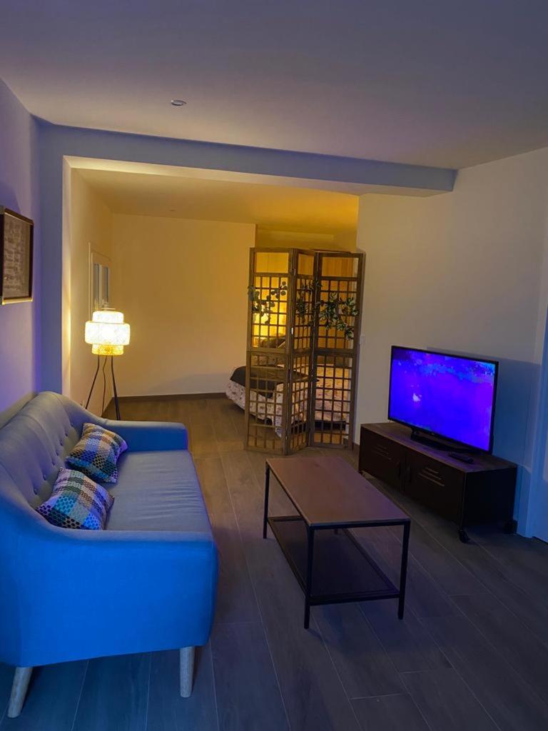One-Bedroom House photo 3