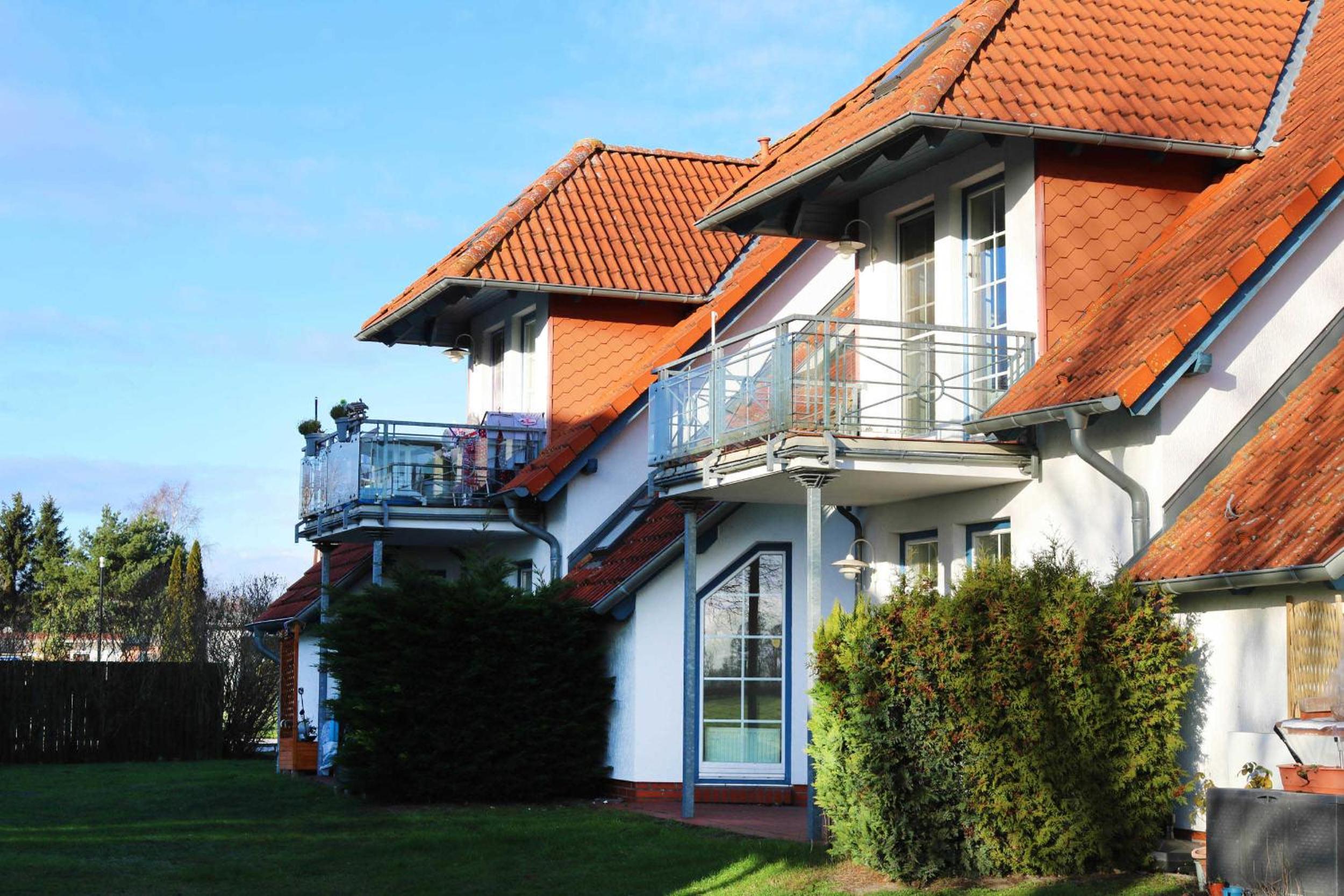 Two-Bedroom Apartment with Balcony photo 2