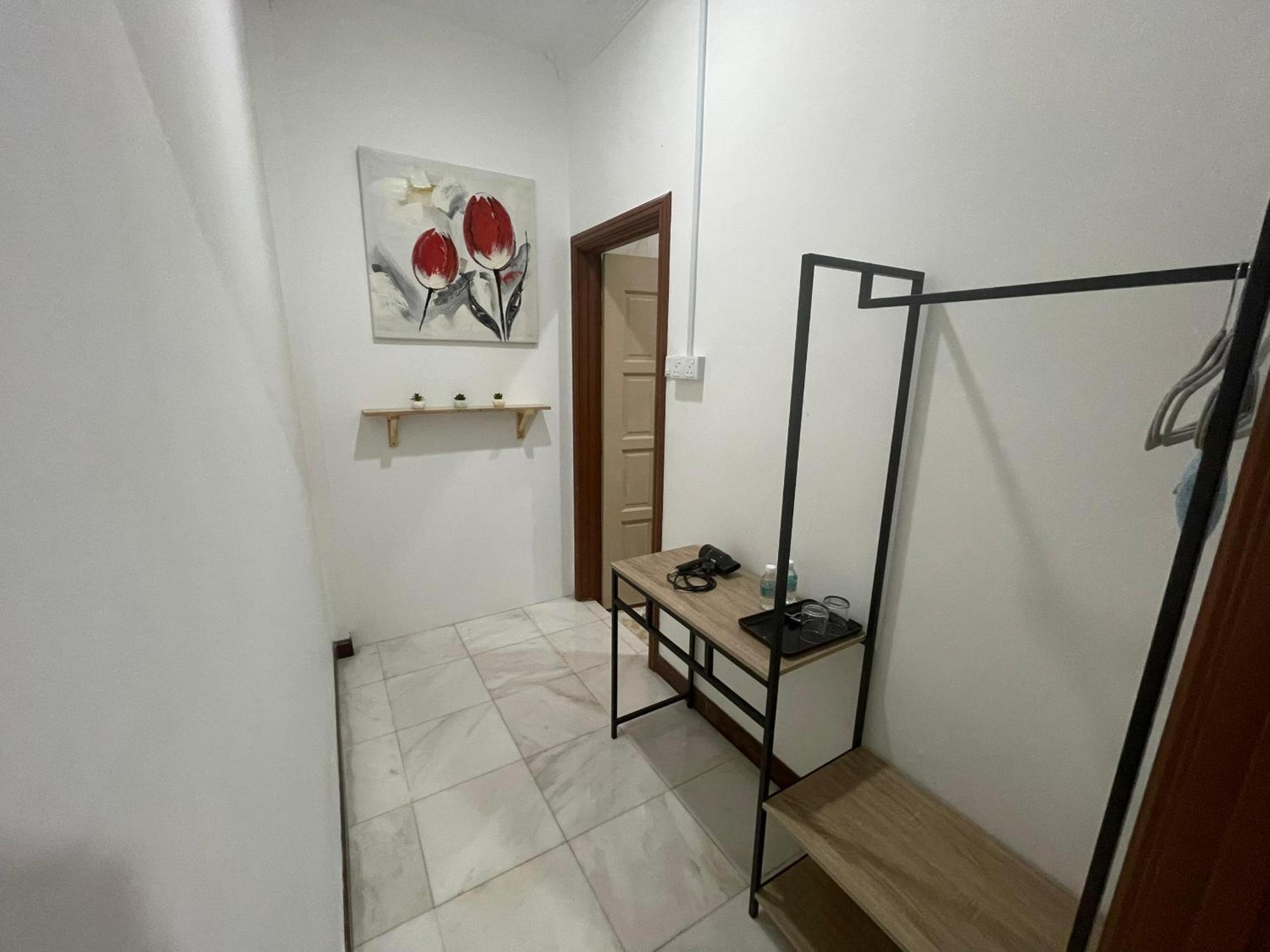 Two-Bedroom House photo 3