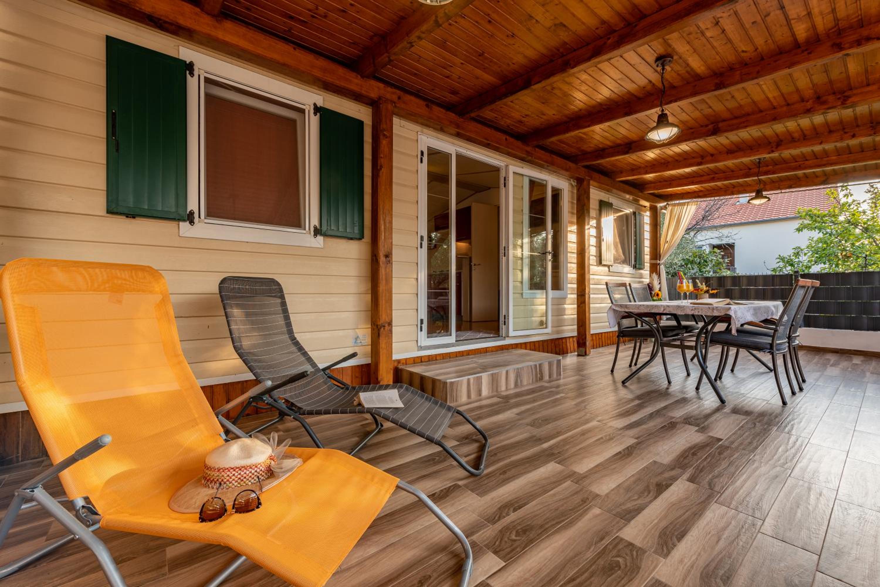 Mobile Home photo 2