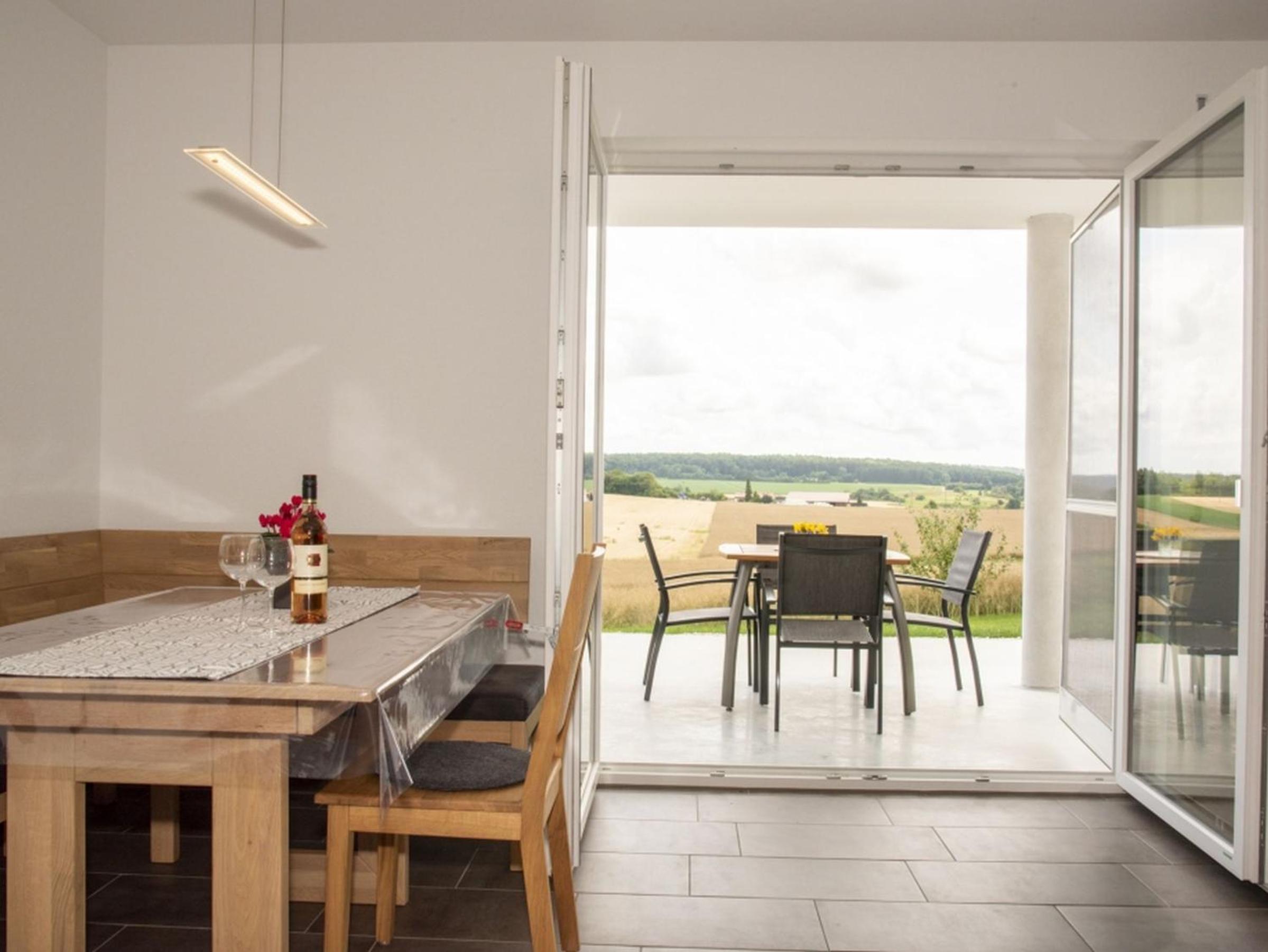 Two-Bedroom Deluxe Apartment with Garden View photo 2