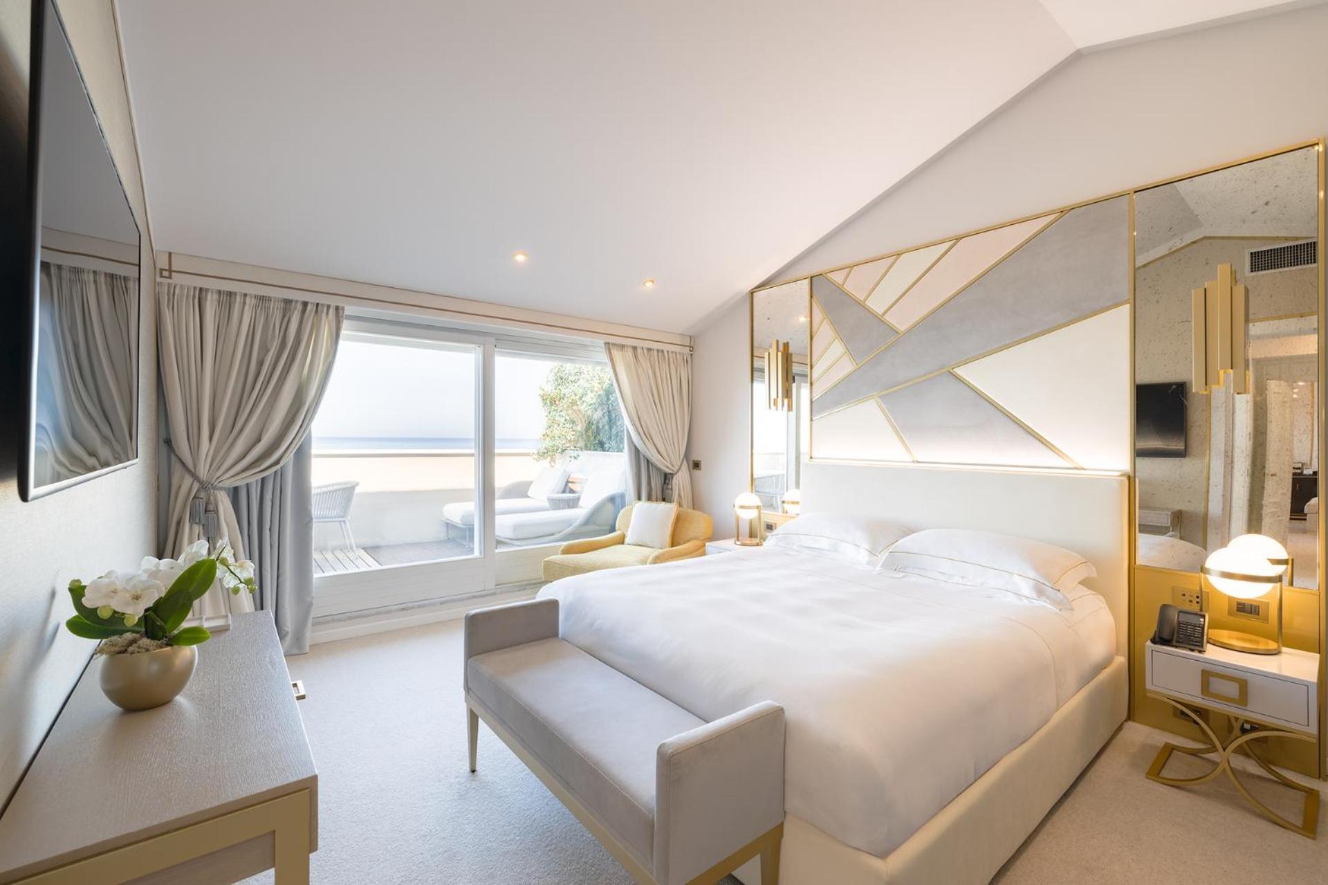 Panorama Penthouse Suite photo 2