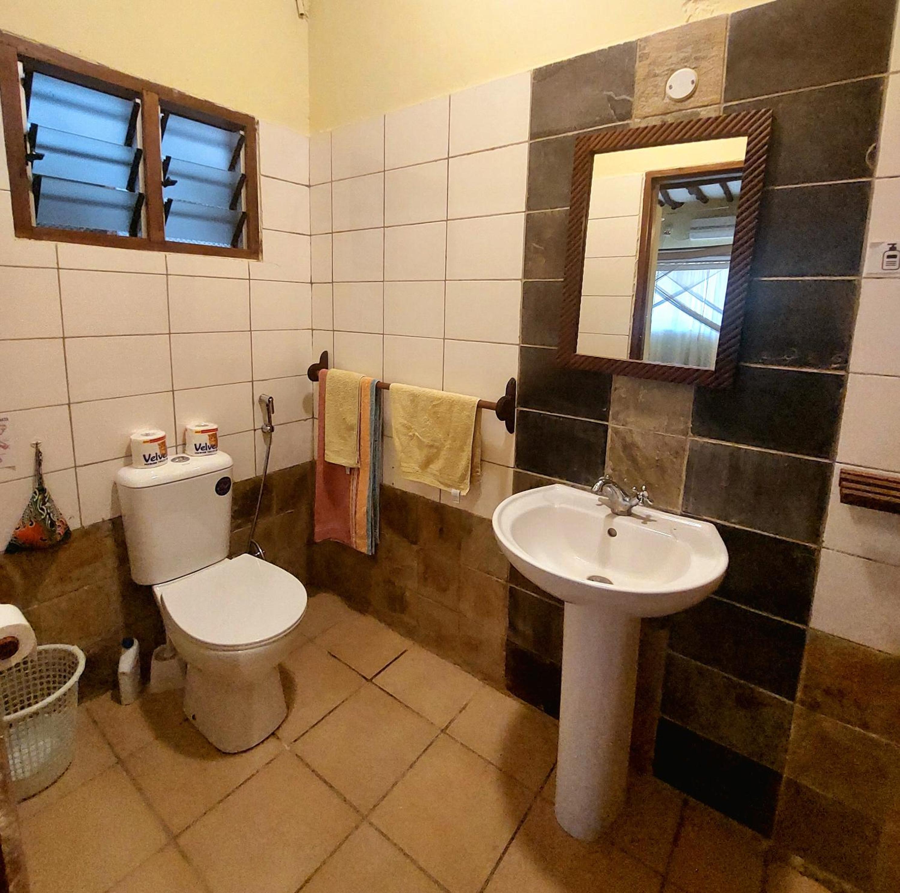 Two-Bedroom Apartment - Photo 2