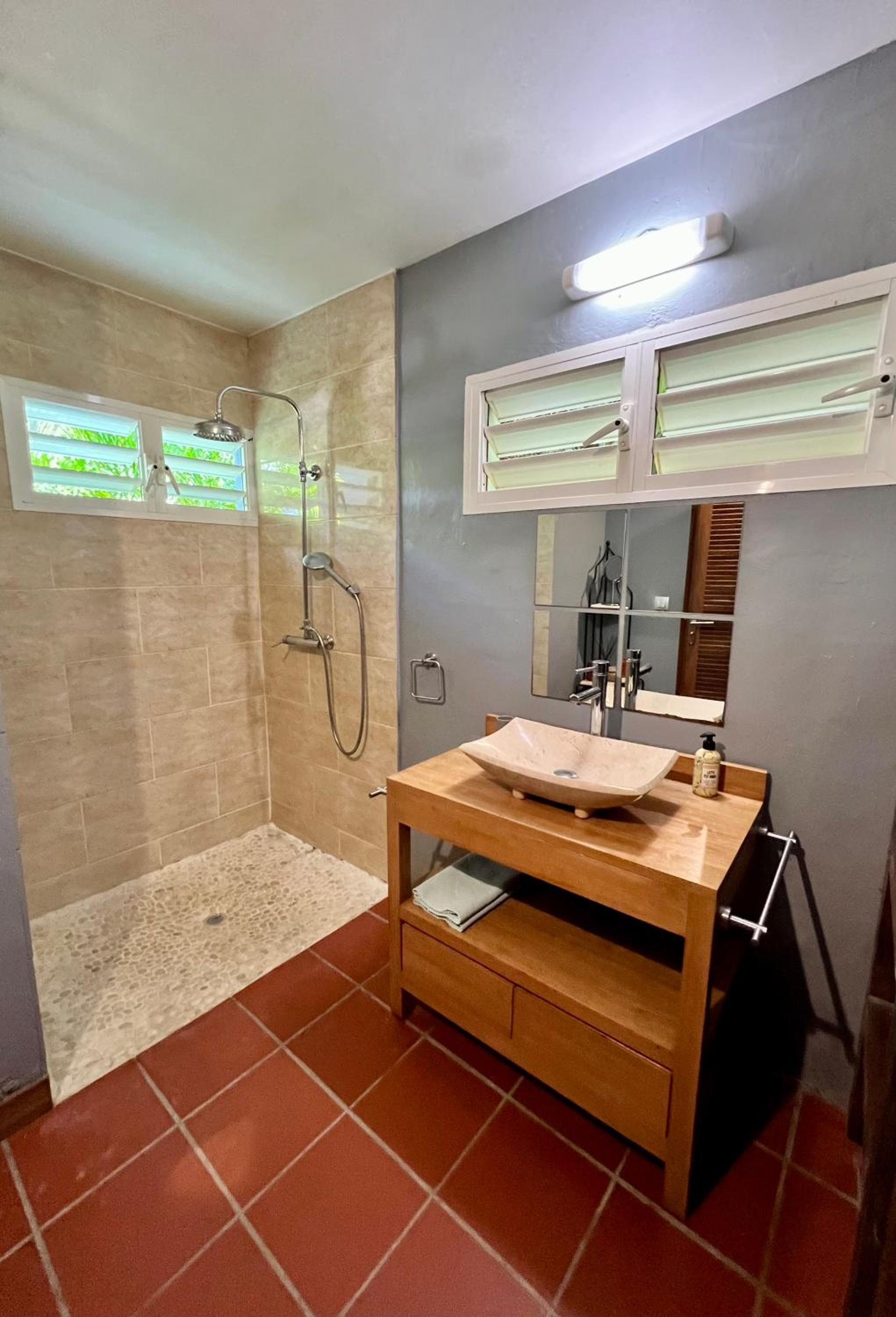 Three-Bedroom Villa photo 2