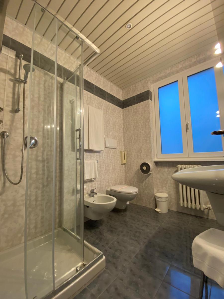 Double Room with Balcony - Photo 1