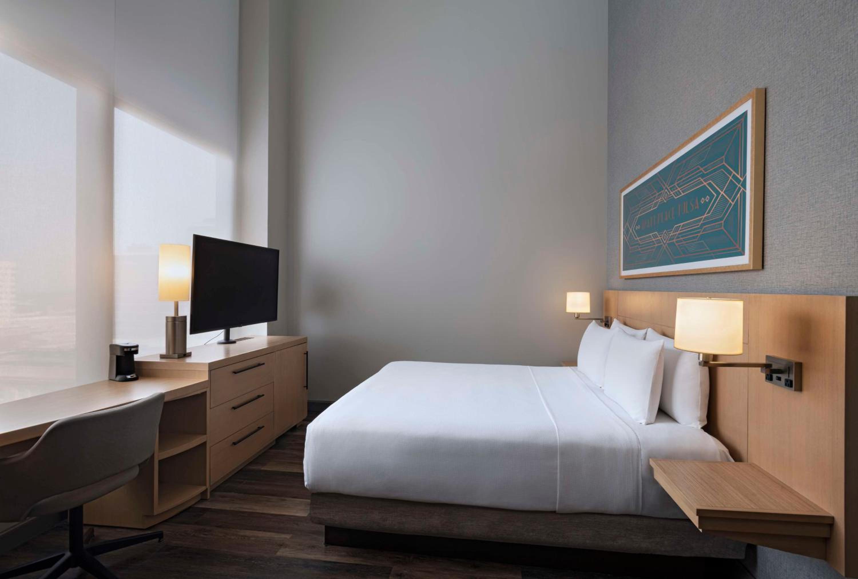 King Room with Sofa Bed and City View - Top Floor - Photo 1