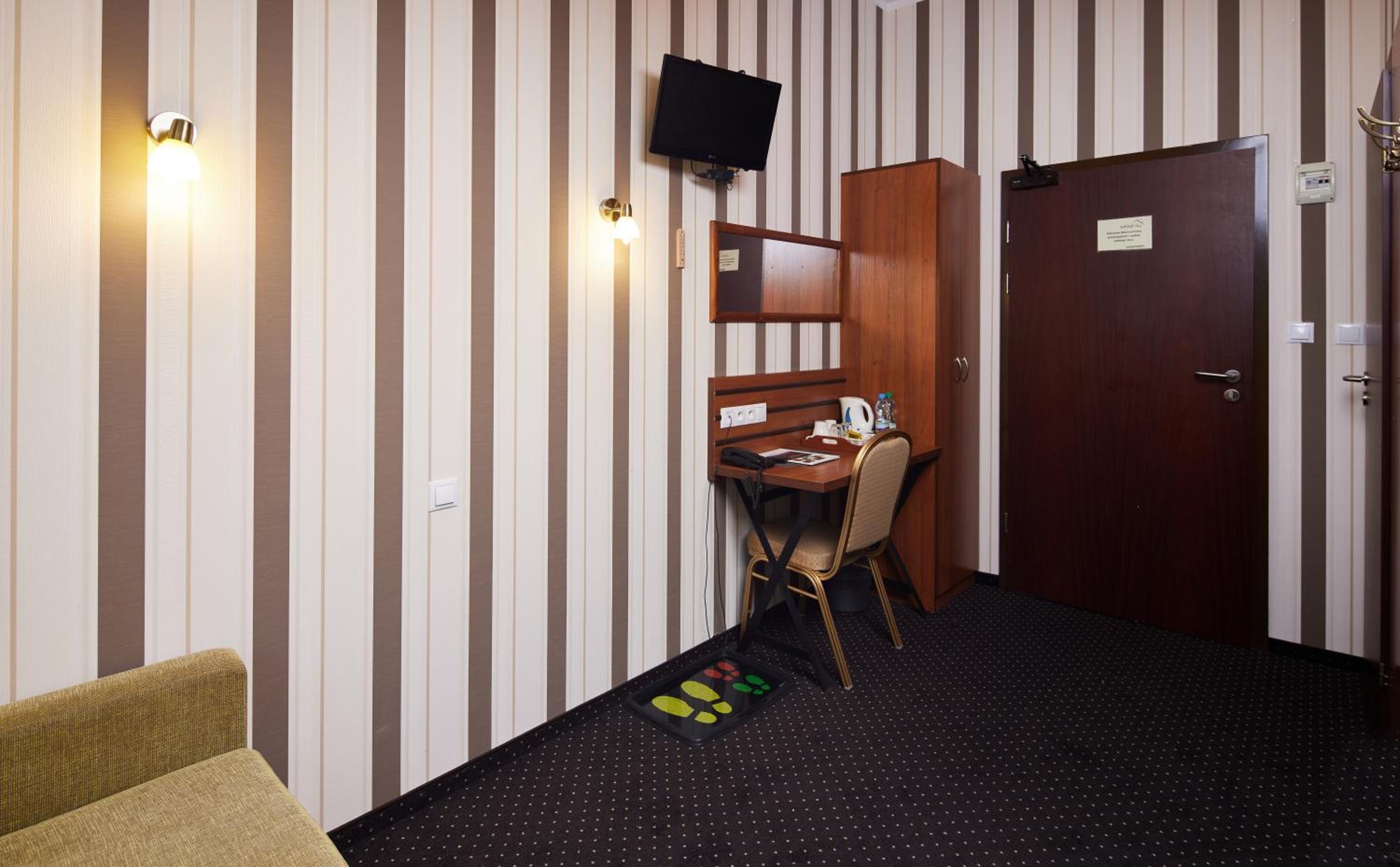 Standard Triple Room - separate building photo 3