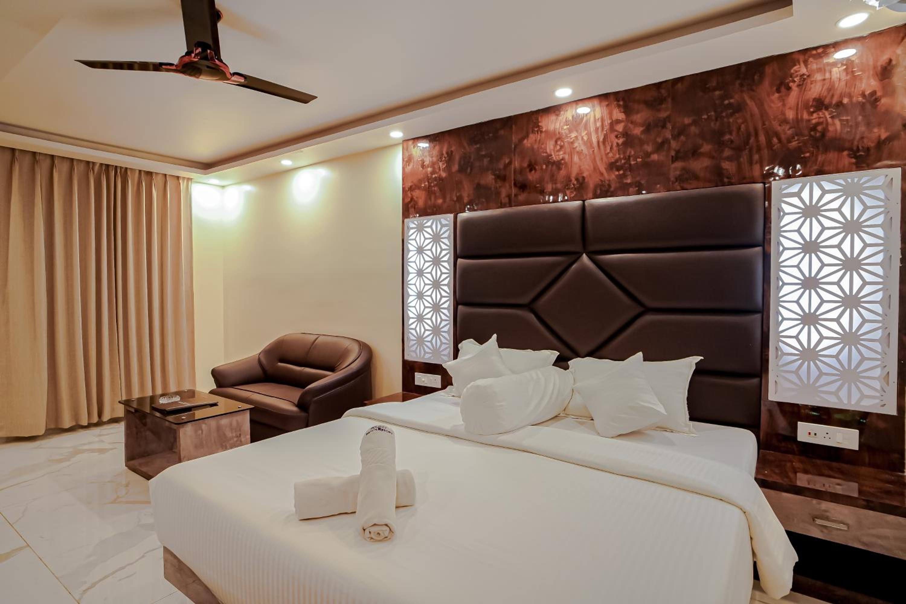 Deluxe Double Room photo 2