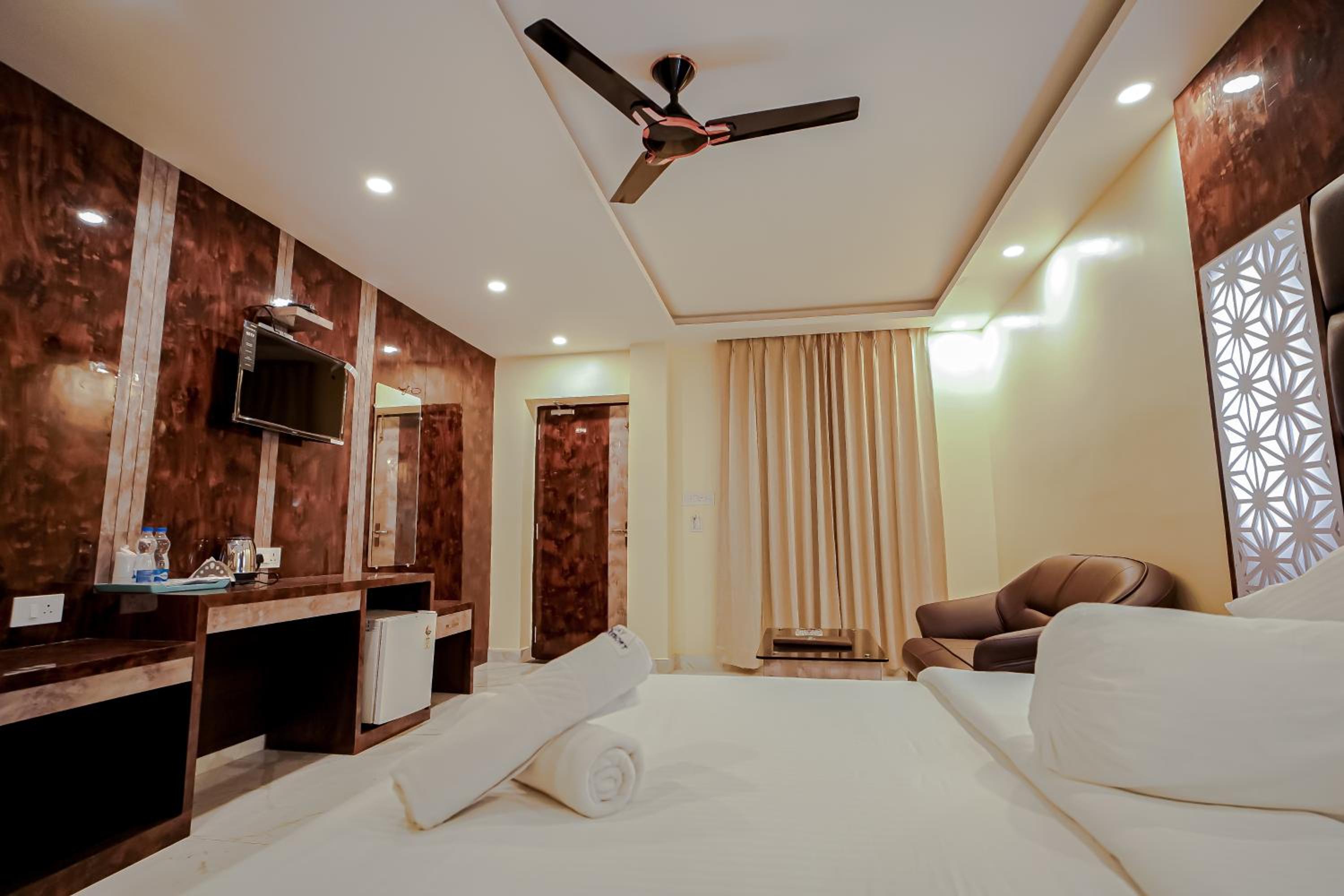 Deluxe Double Room photo 3