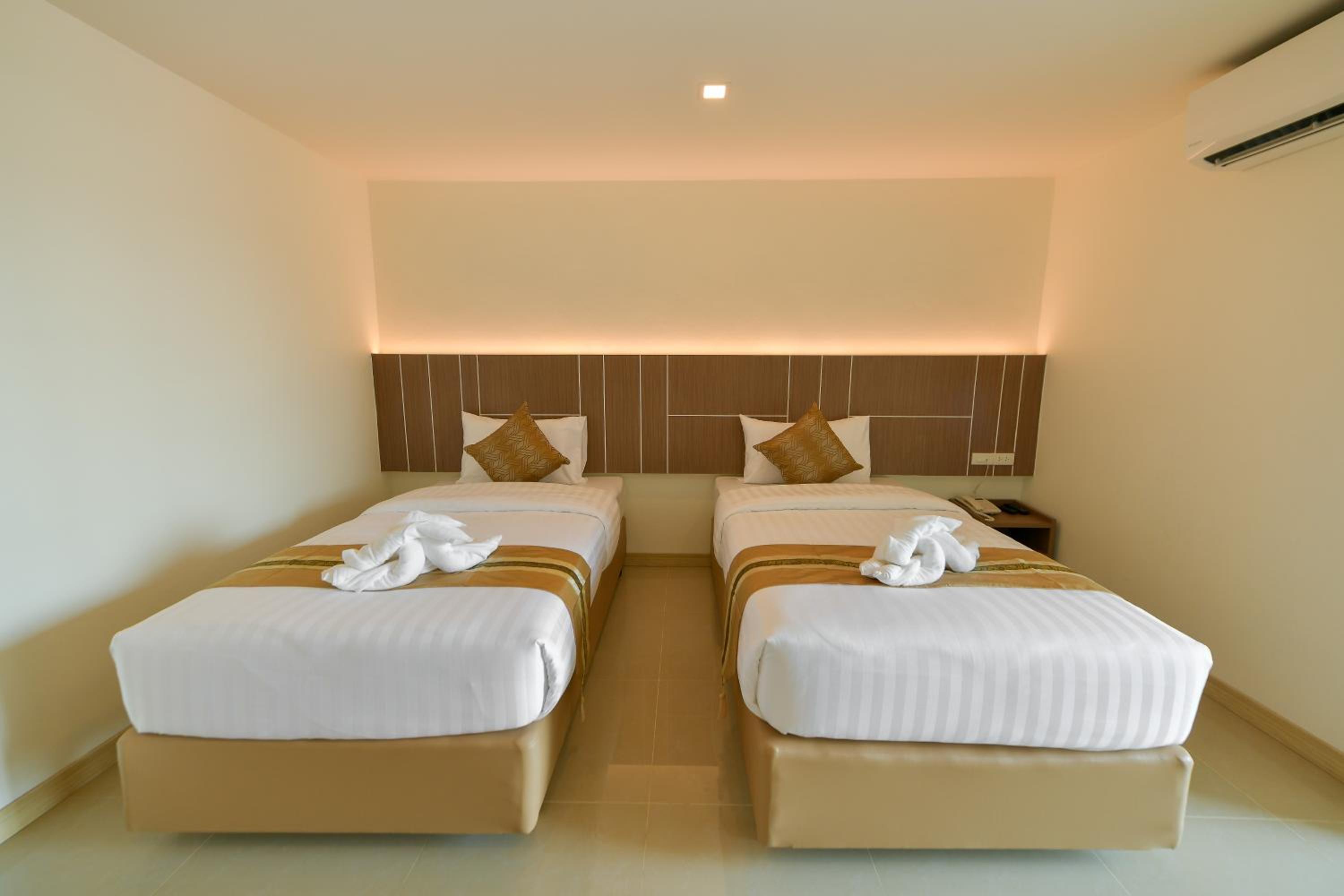 Superior Twin Room - Photo 1