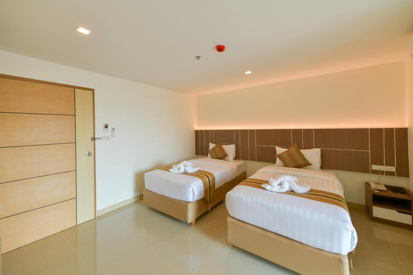 Superior Twin Room - Photo 4