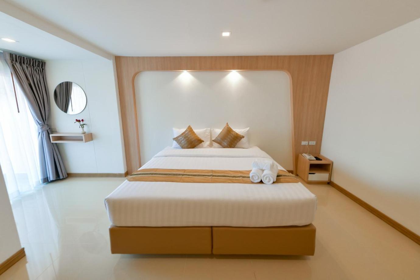 Superior King Room - Photo 1