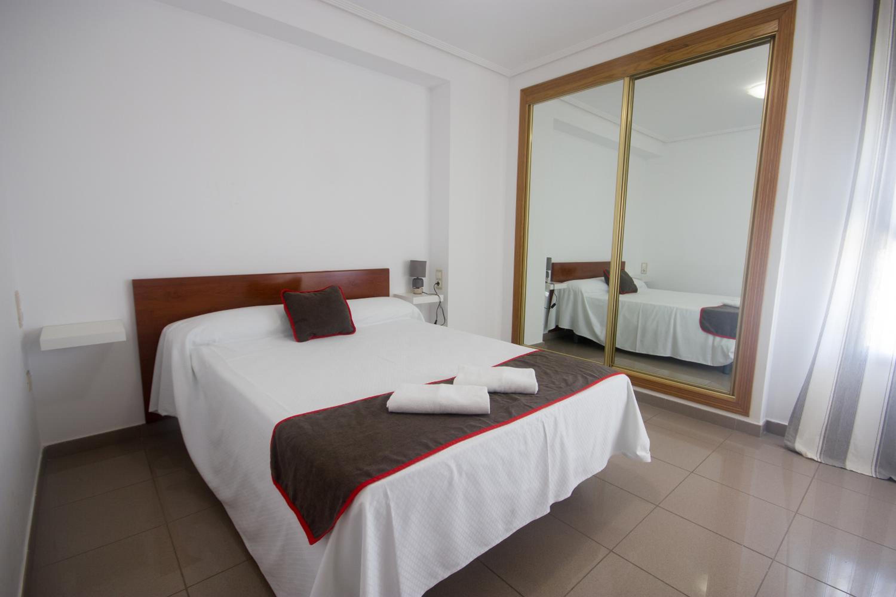 Apartamento económico de dos habitaciones.