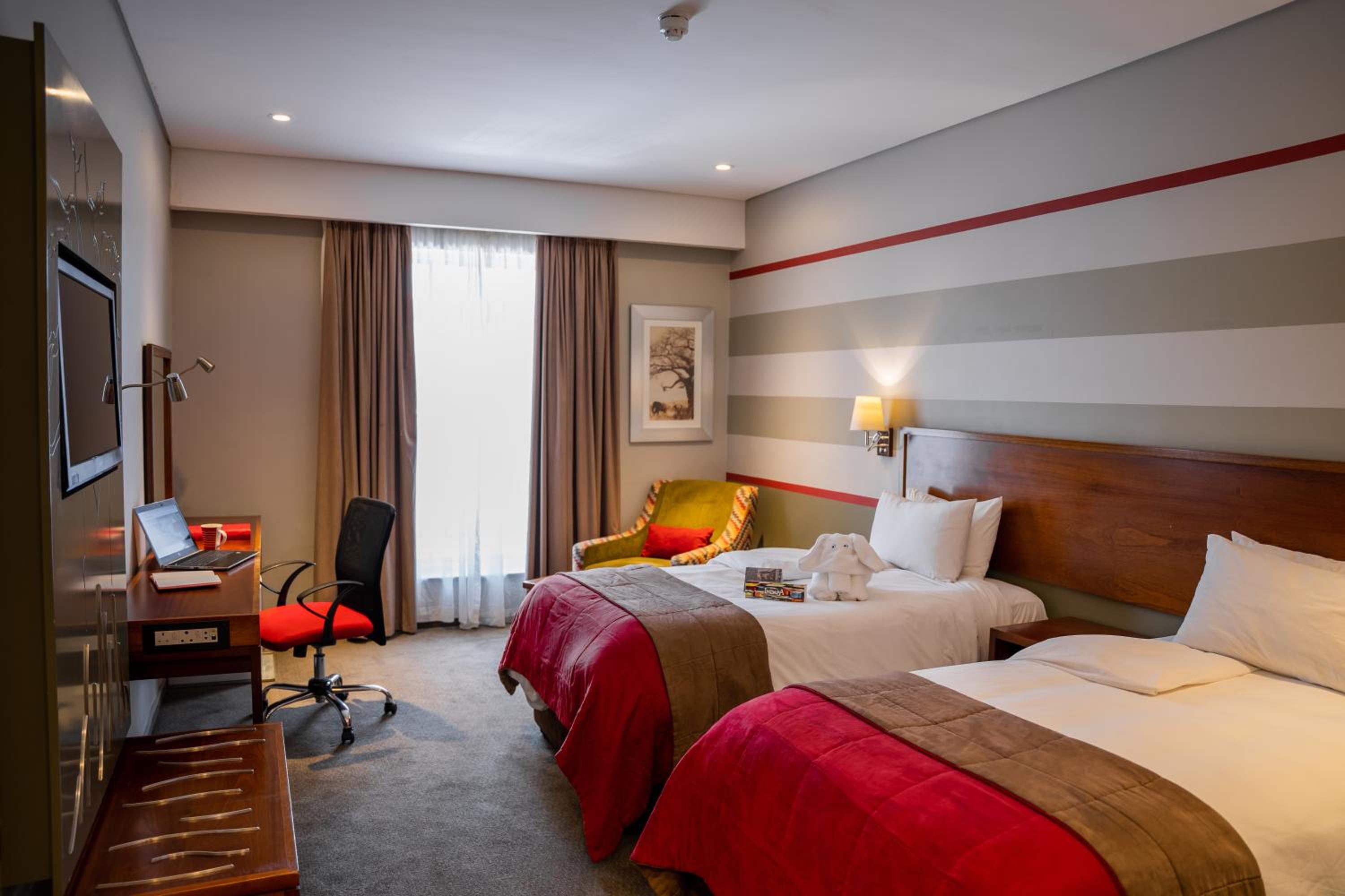 Standard Twin Room - Photo 1