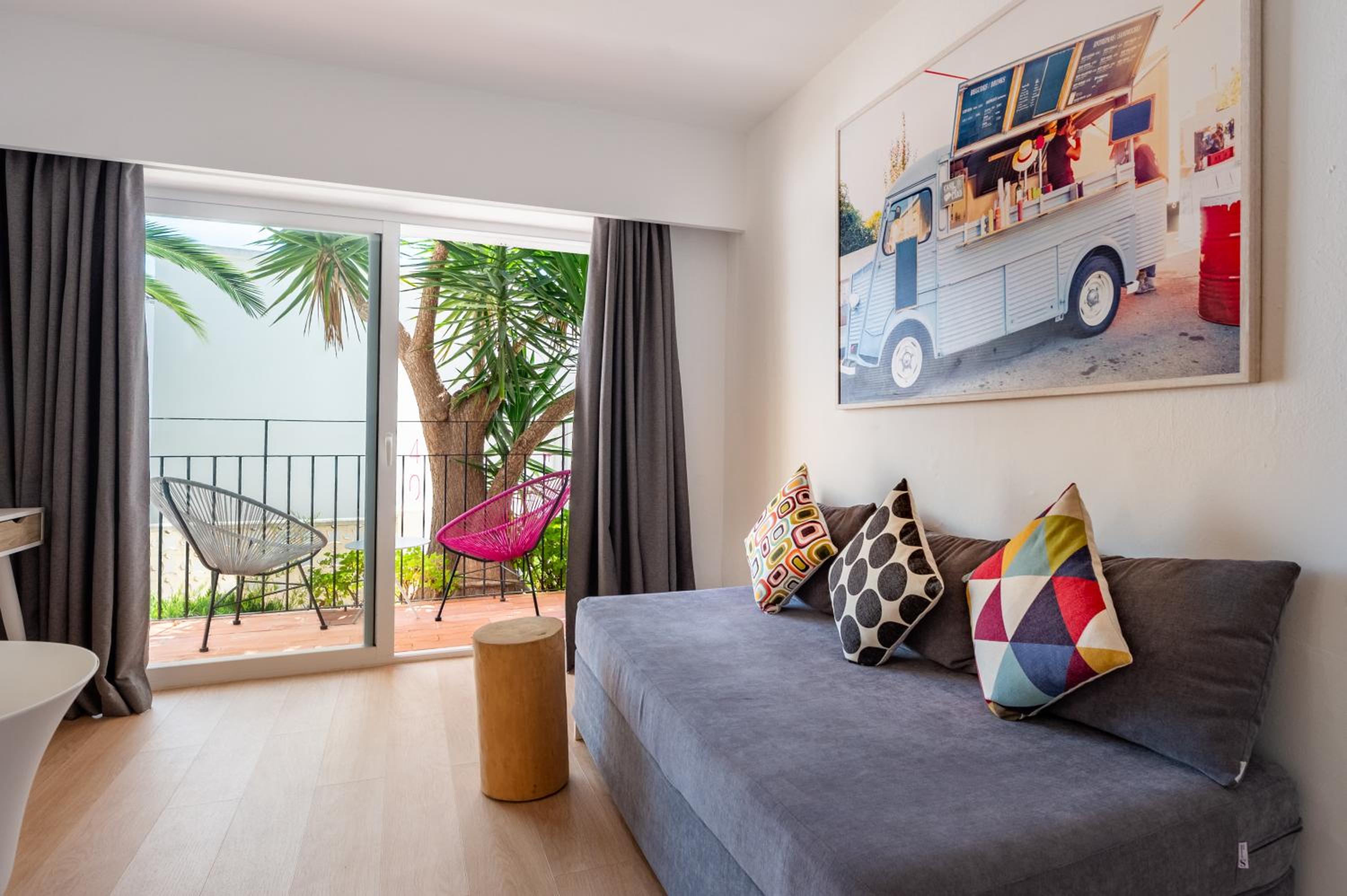 Apartamento con Balcón