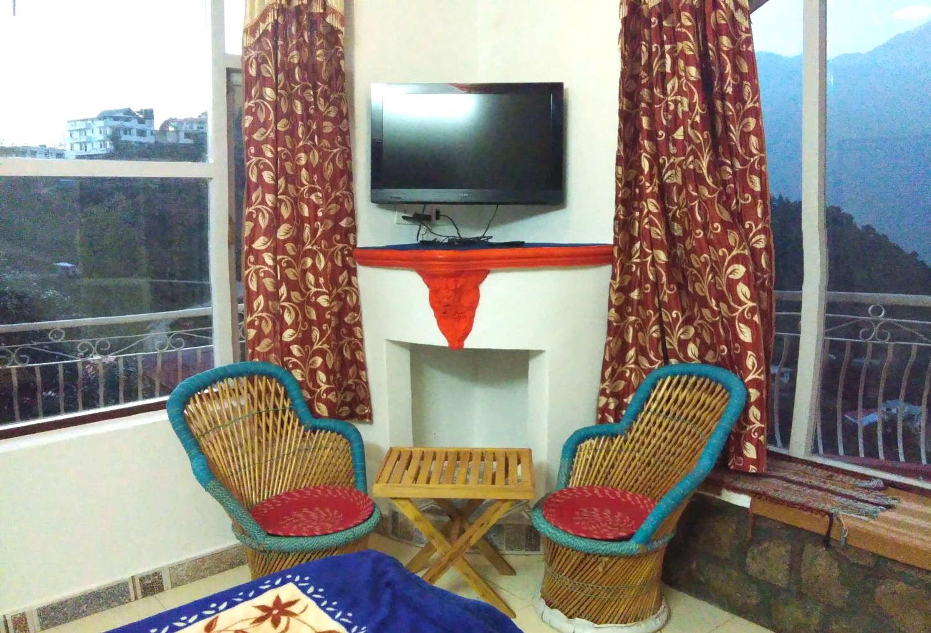 King Room with Mountain View photo 3