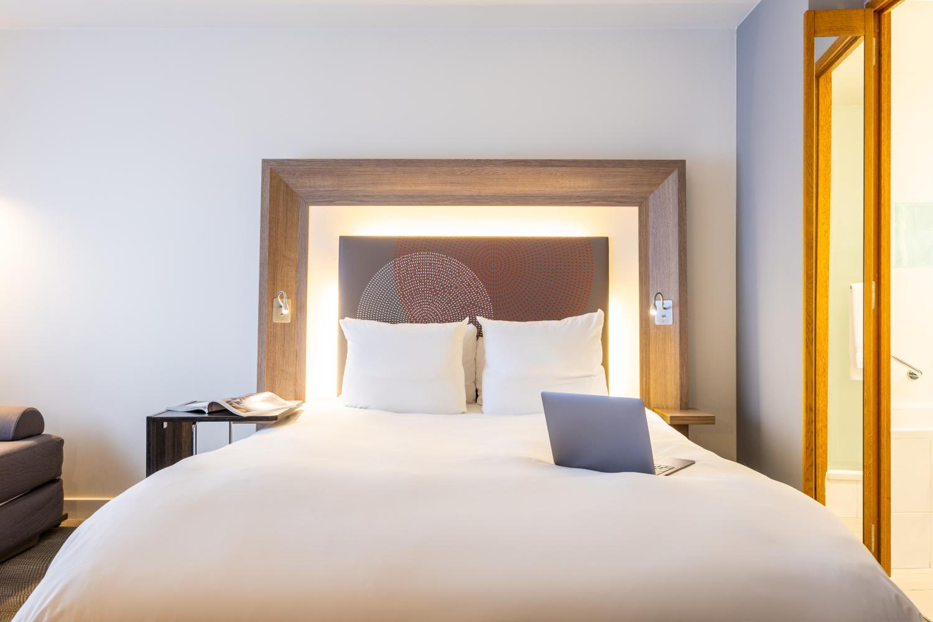 Superior Room with One Double Bed + 1 Sofa Bed - Photo 4
