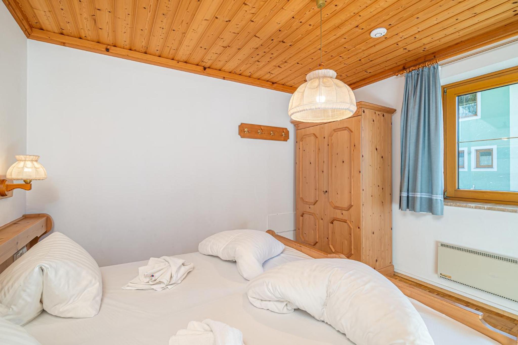 Two-Bedroom Apartment with Balcony - Nr. 1 - Photo 17